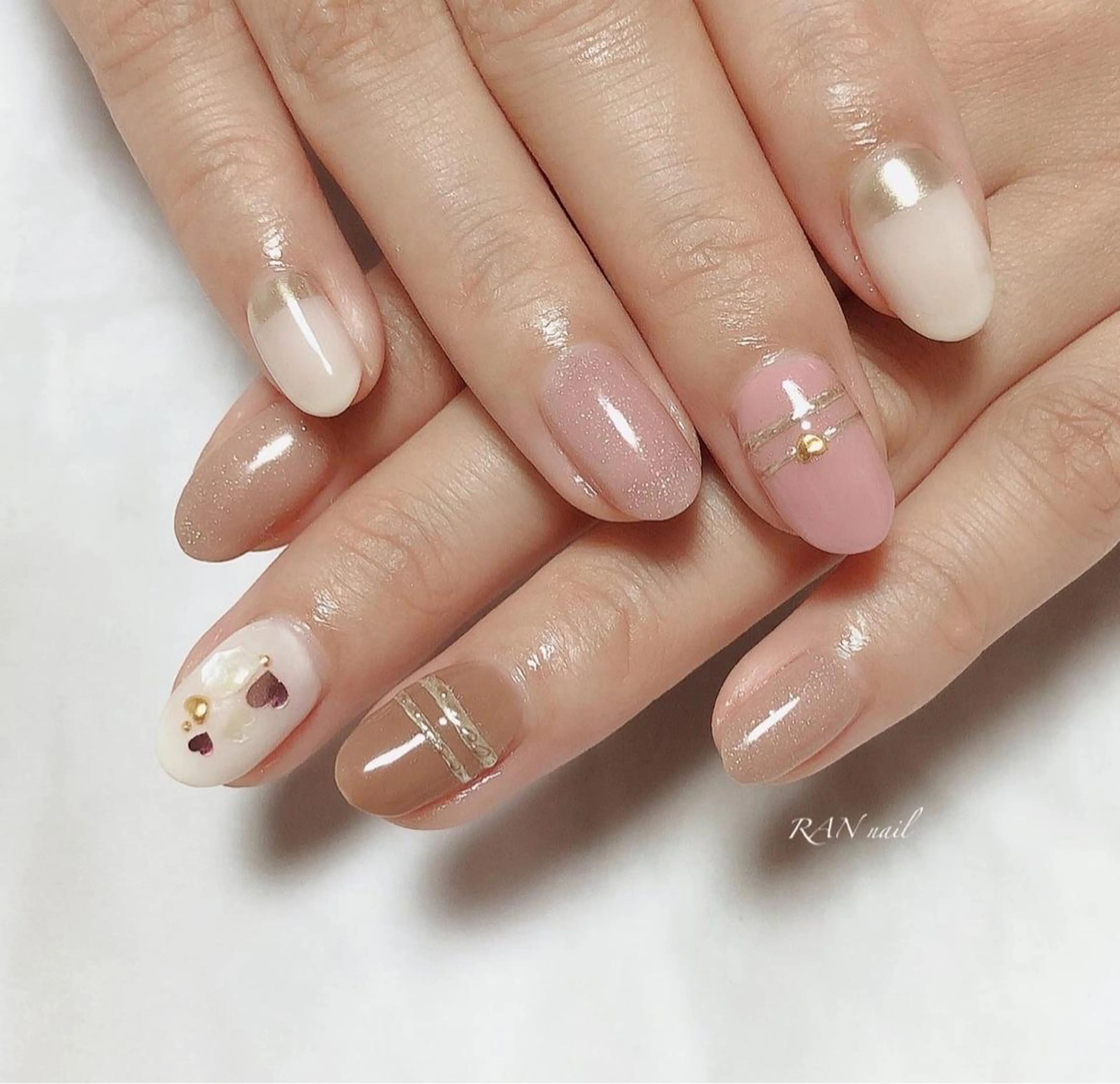 ネイル ブラウン フットネイル ハート オフィスネイル ピンク ハンドネイル フットネイル RAN nail 〜ランネイル〜所属・RAN nailのネイルデザイン