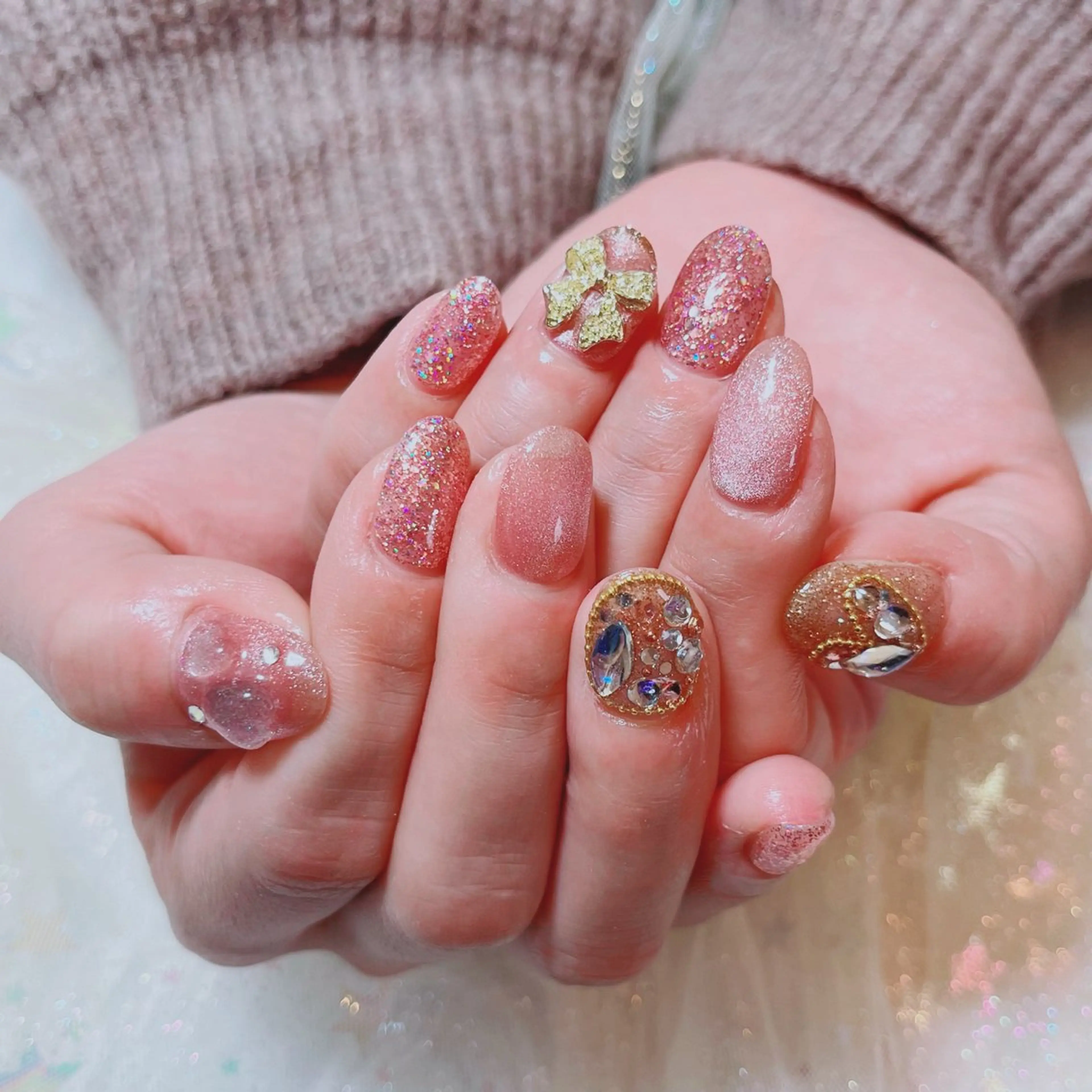 ネイル ゴールド キラキラネイル ピンク ruirui.naildesign所属・RUI ☆のネイルデザイン