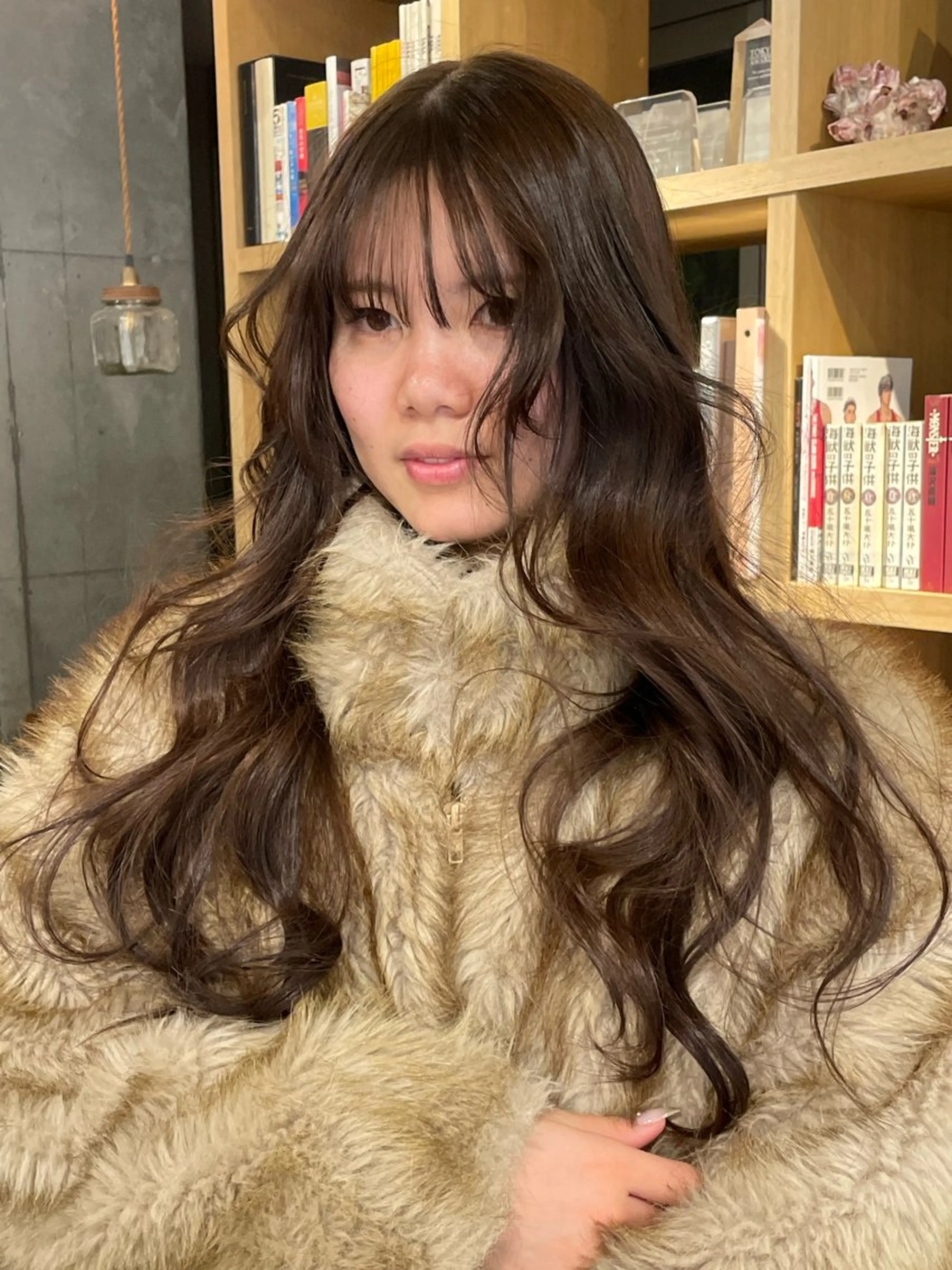 カラー ベージュカラー 兼西 菜摘のヘアスタイル