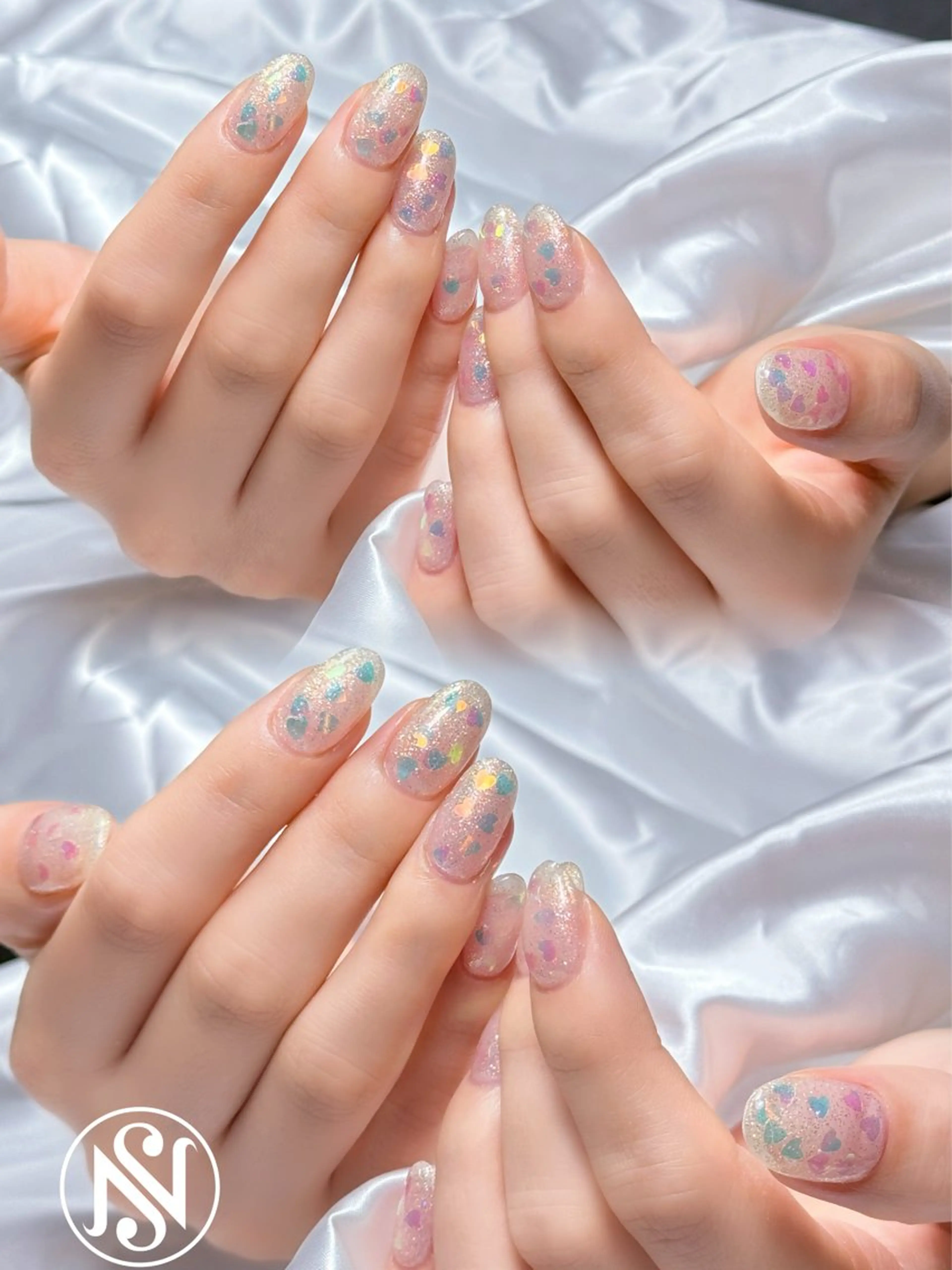 ミディアム ハンドネイル AMIA BEAUTY SALON所属・🌟AMIA BEAUTY🌟のネイルデザイン