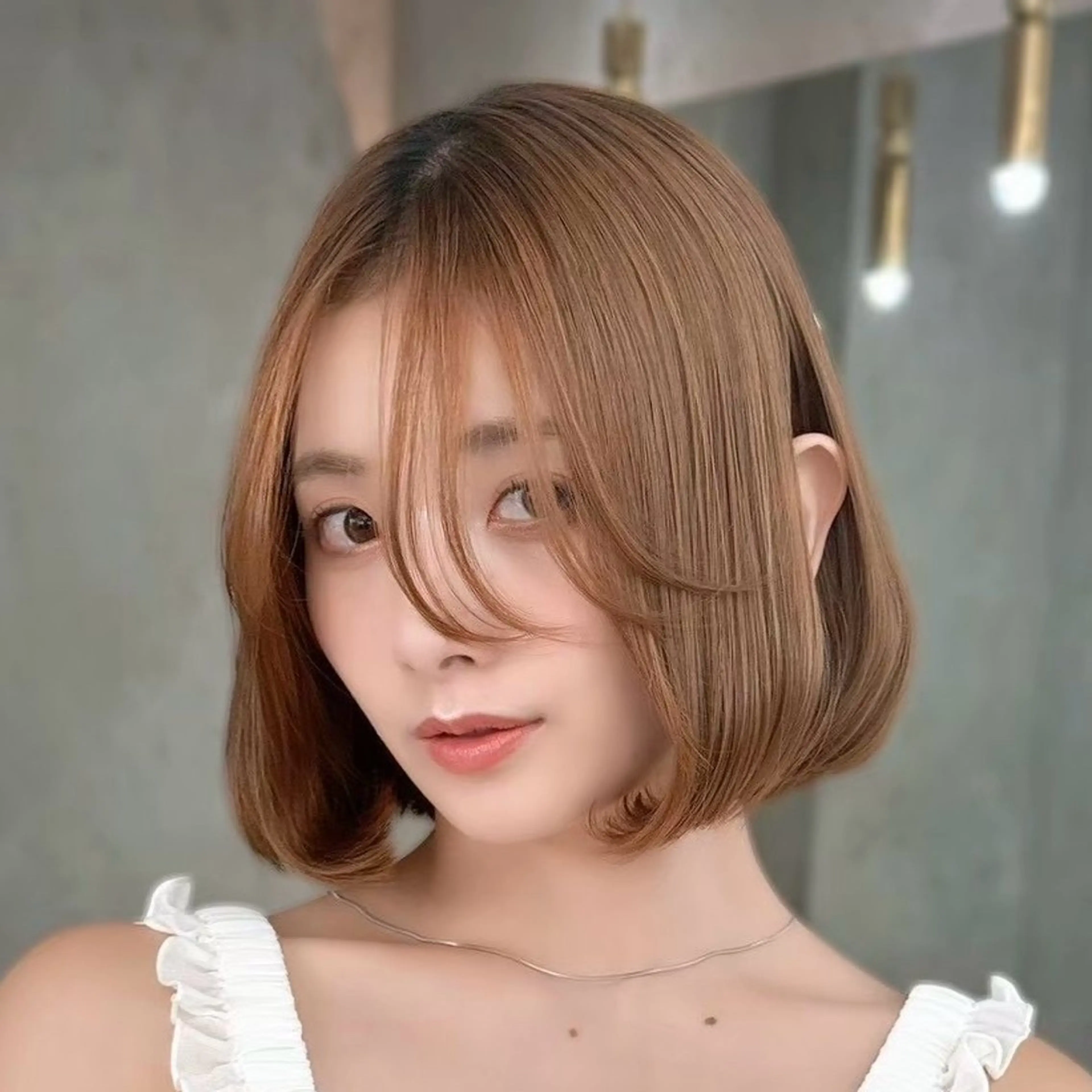 ミディアム カラー ボブ 外ハネヘア カット ヘアカラー トリートメント ♥️ボブ縮毛/ブリー チ/minami♥️のヘアスタイル