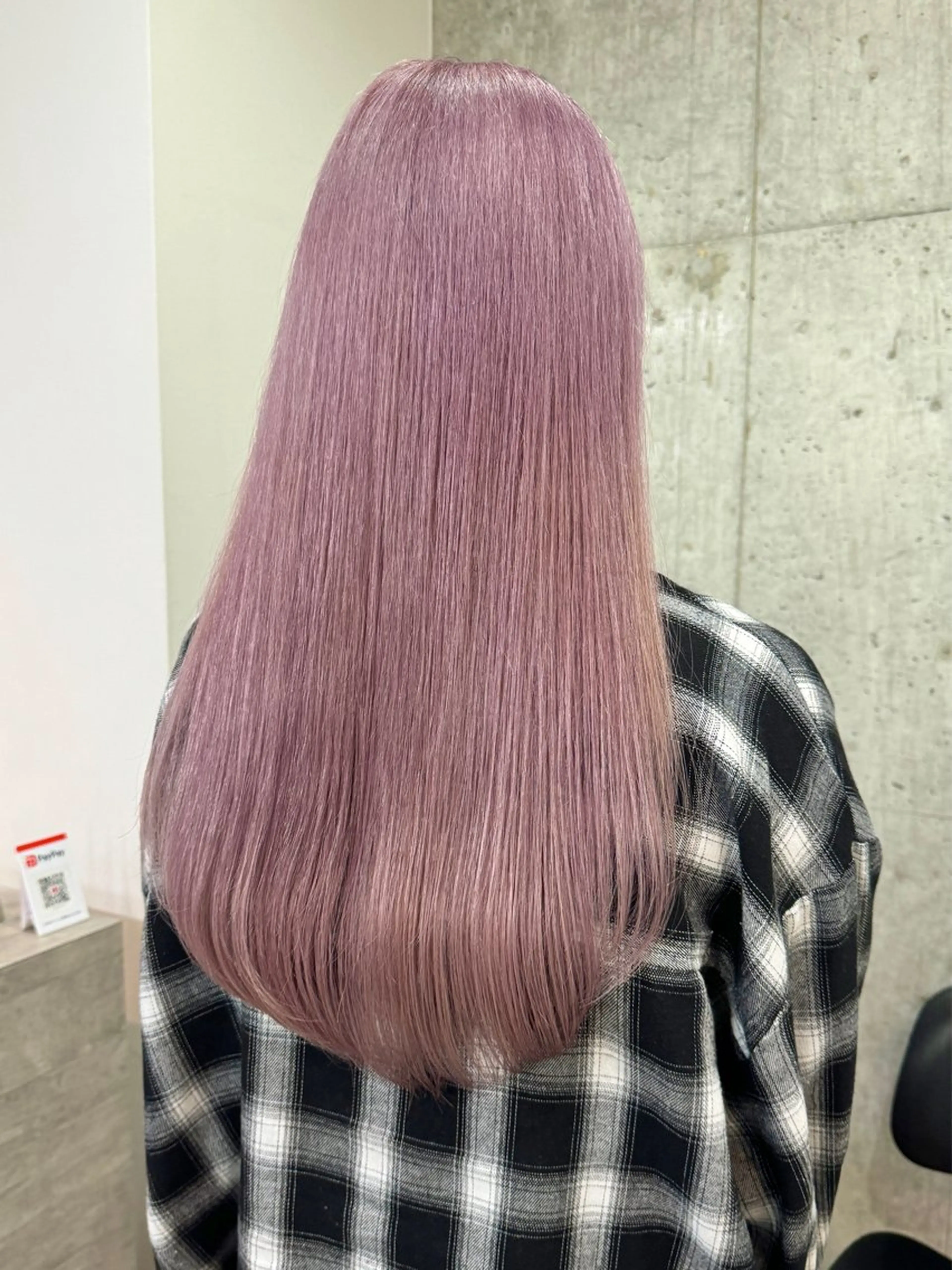 ロング ピンクラベンダー 切りっぱなしボブ/ ブリーチカラー/大塚のヘアスタイル