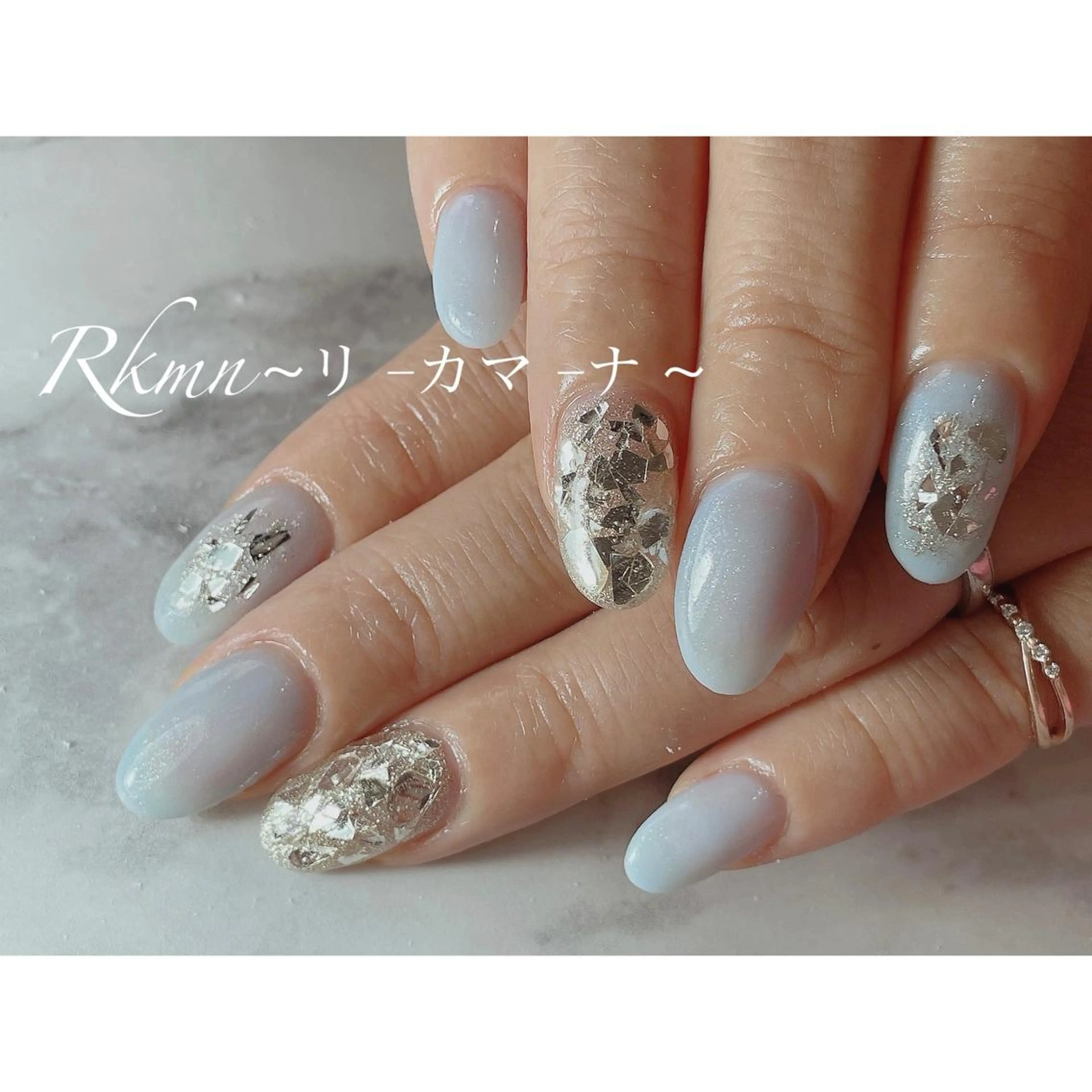 ネイル アートネイル ブルー ホログラムネイル 春ネイル ハンドネイル フットネイル ハンドケア Rkmn ~リ-カマ-ナ~のネイルデザイン