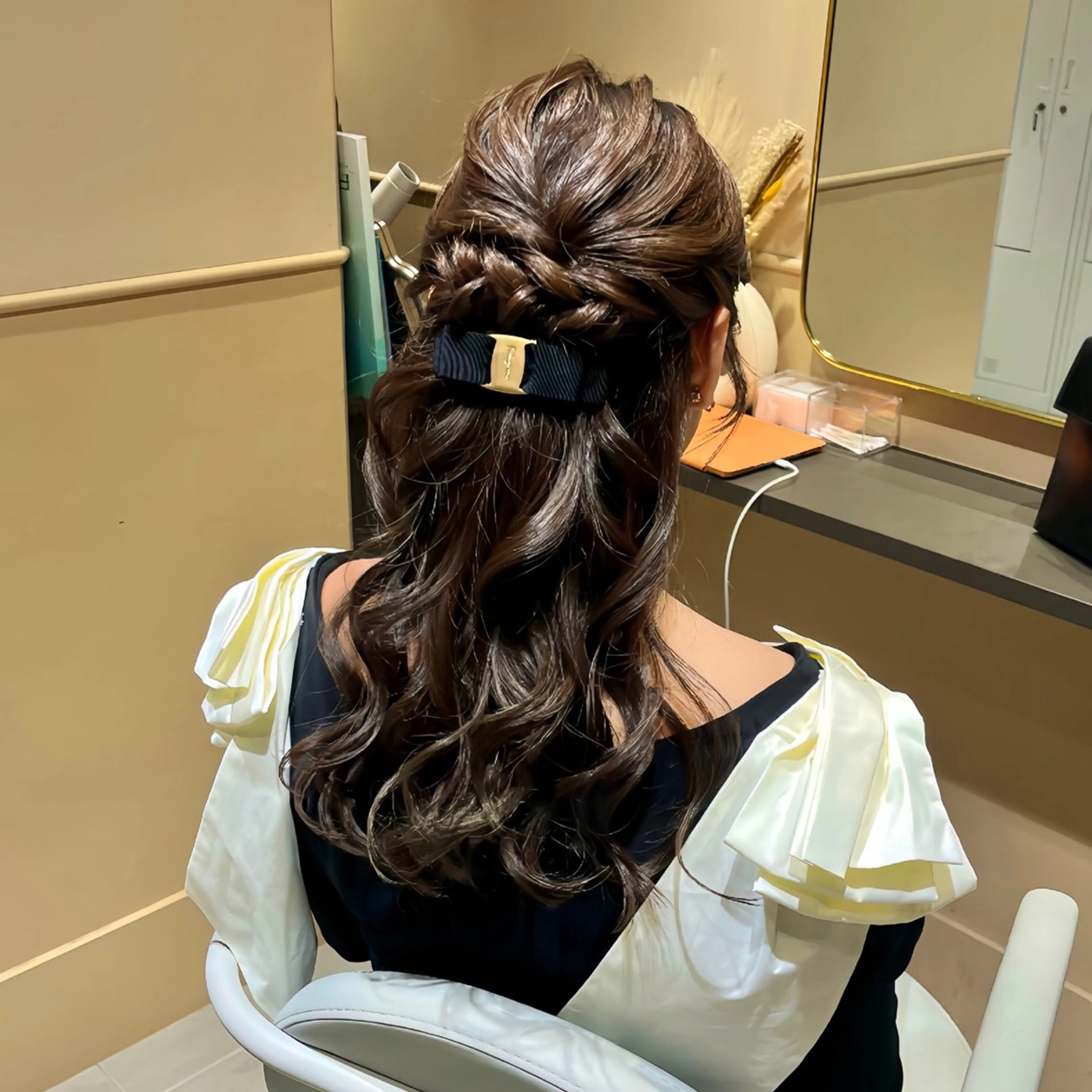 ロング ヘアアレンジ ハーフアップ 🫧tomoka 透明感カラー🫧のヘアスタイル