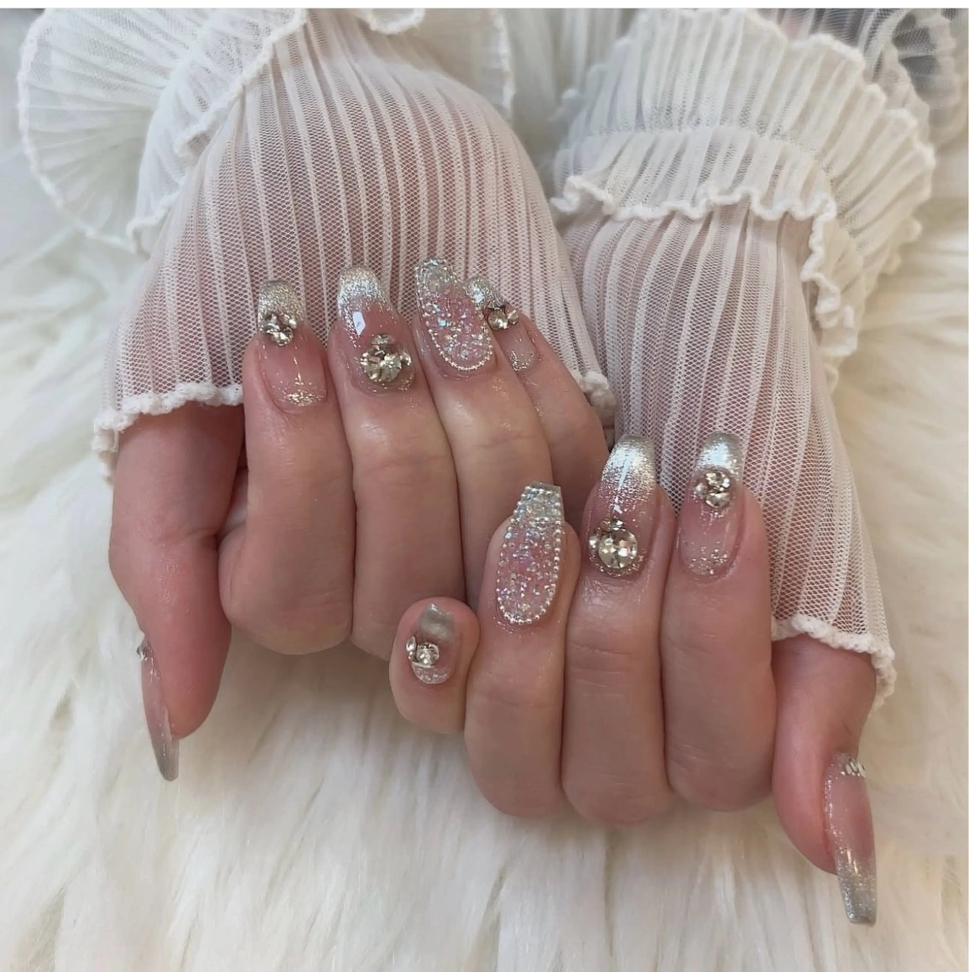 ネイル アートネイル フラワーネイル フレンチネイル ジェルネイル グラデーション ハンドネイル Ryunail所属・Ryu Nail NekoChanのネイルデザイン