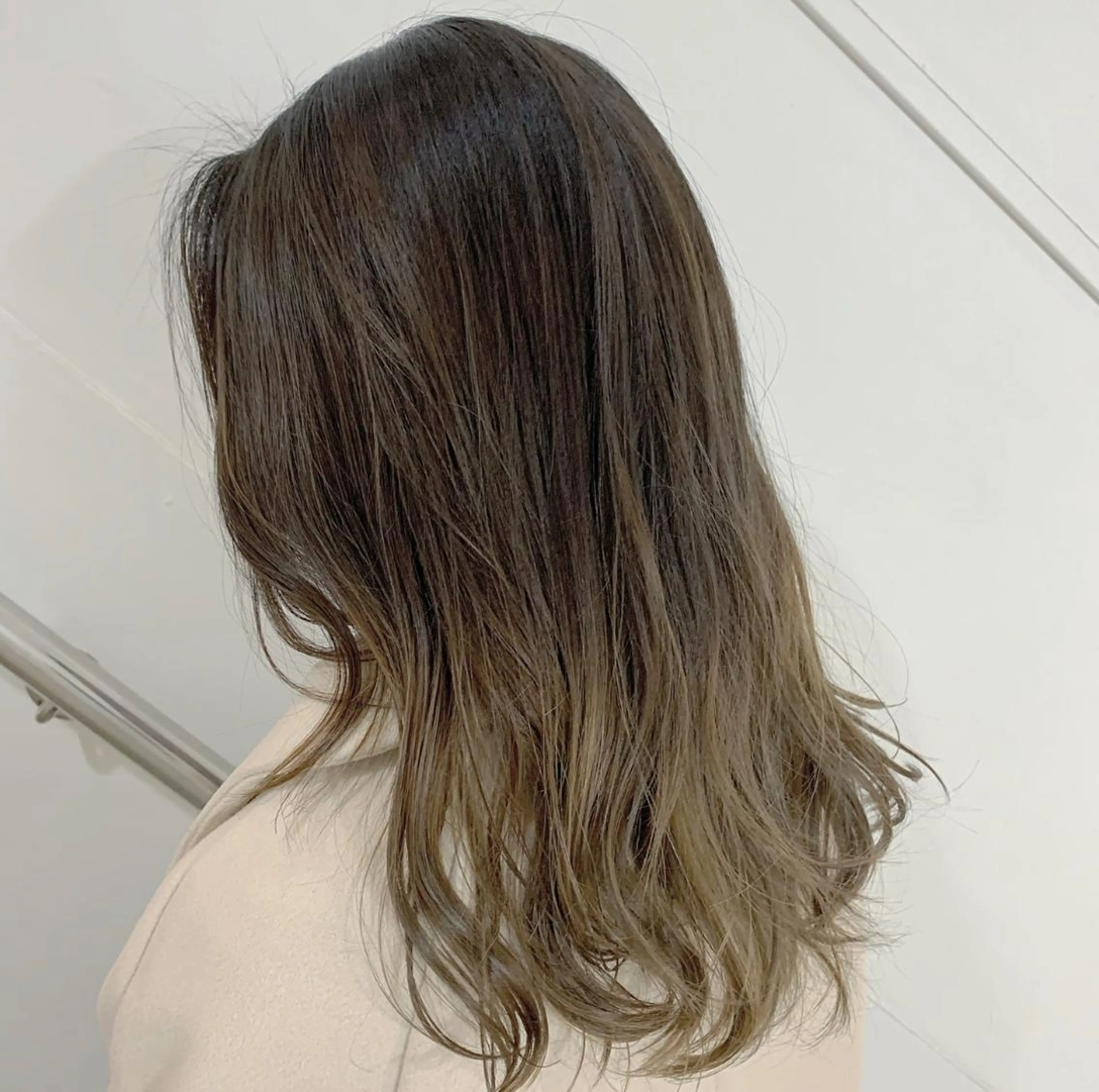 セミロング カラー 【髪質改善美容師】 KAITOのヘアスタイル