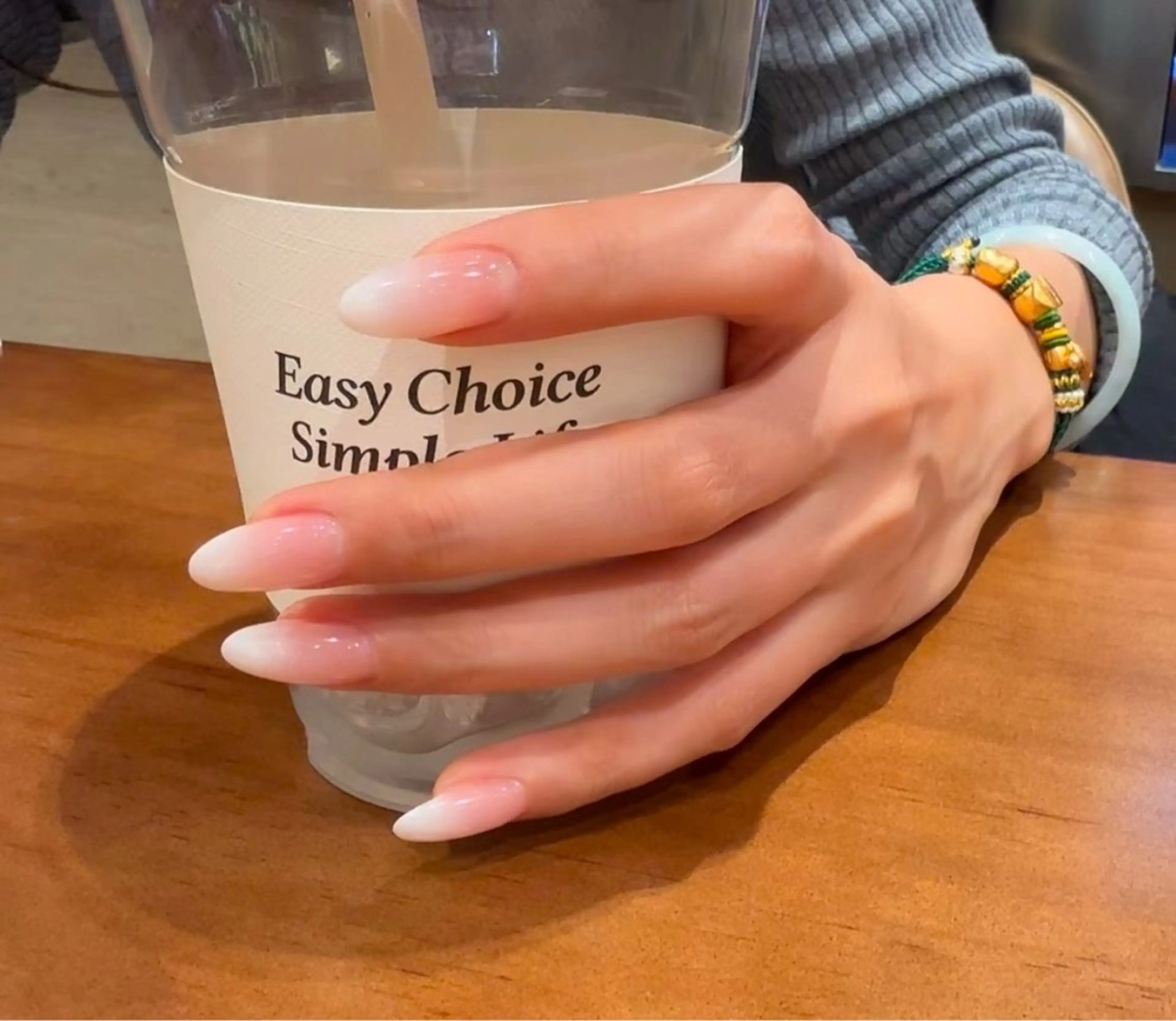 ネイル ハンドネイル M daisyのネイルデザイン