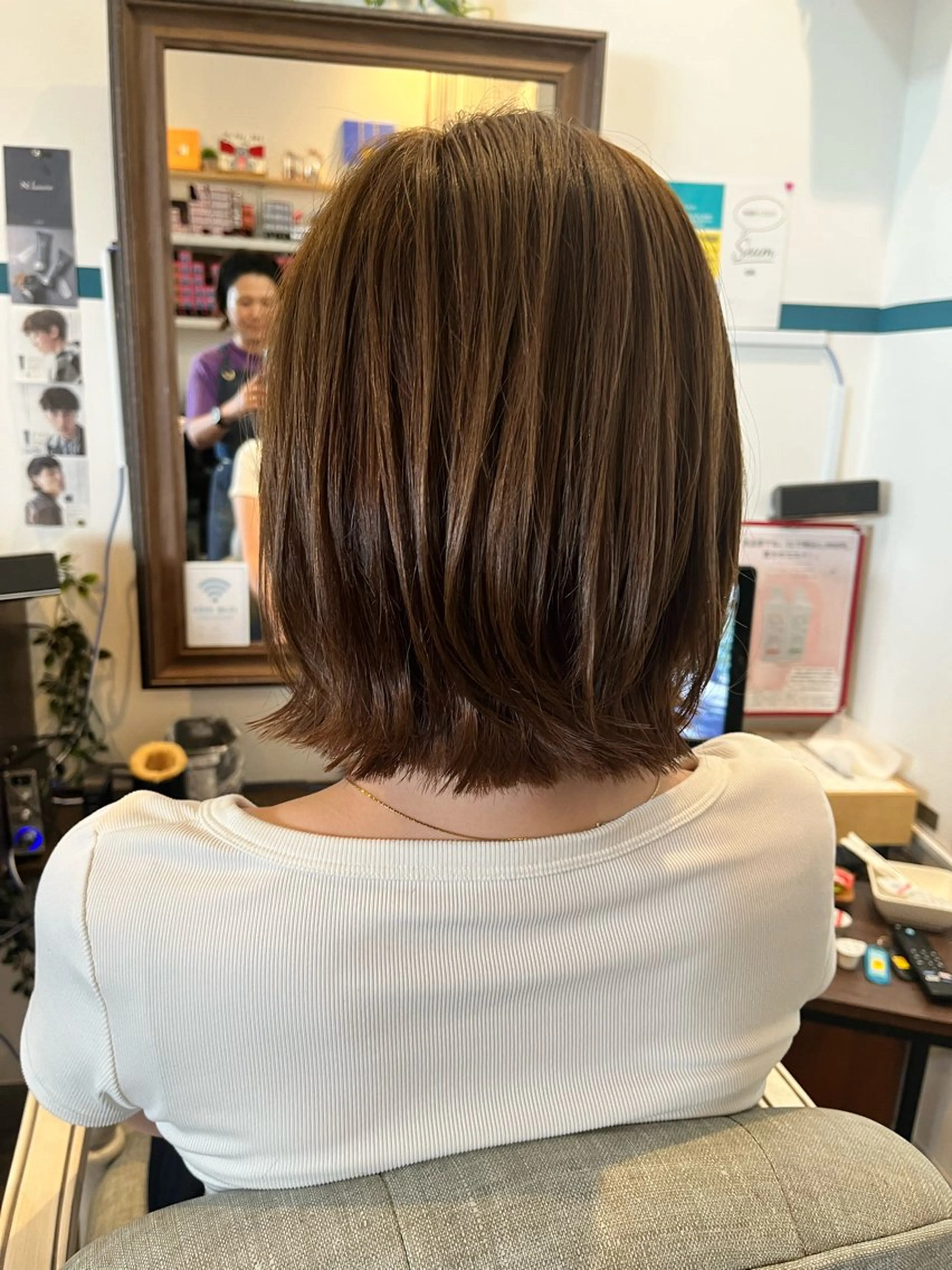 ミディアム カラー ボブレイヤー ベージュカラー オリーブベージュ ボブ レイヤーカット si6【シーム】 小田みきのヘアスタイル