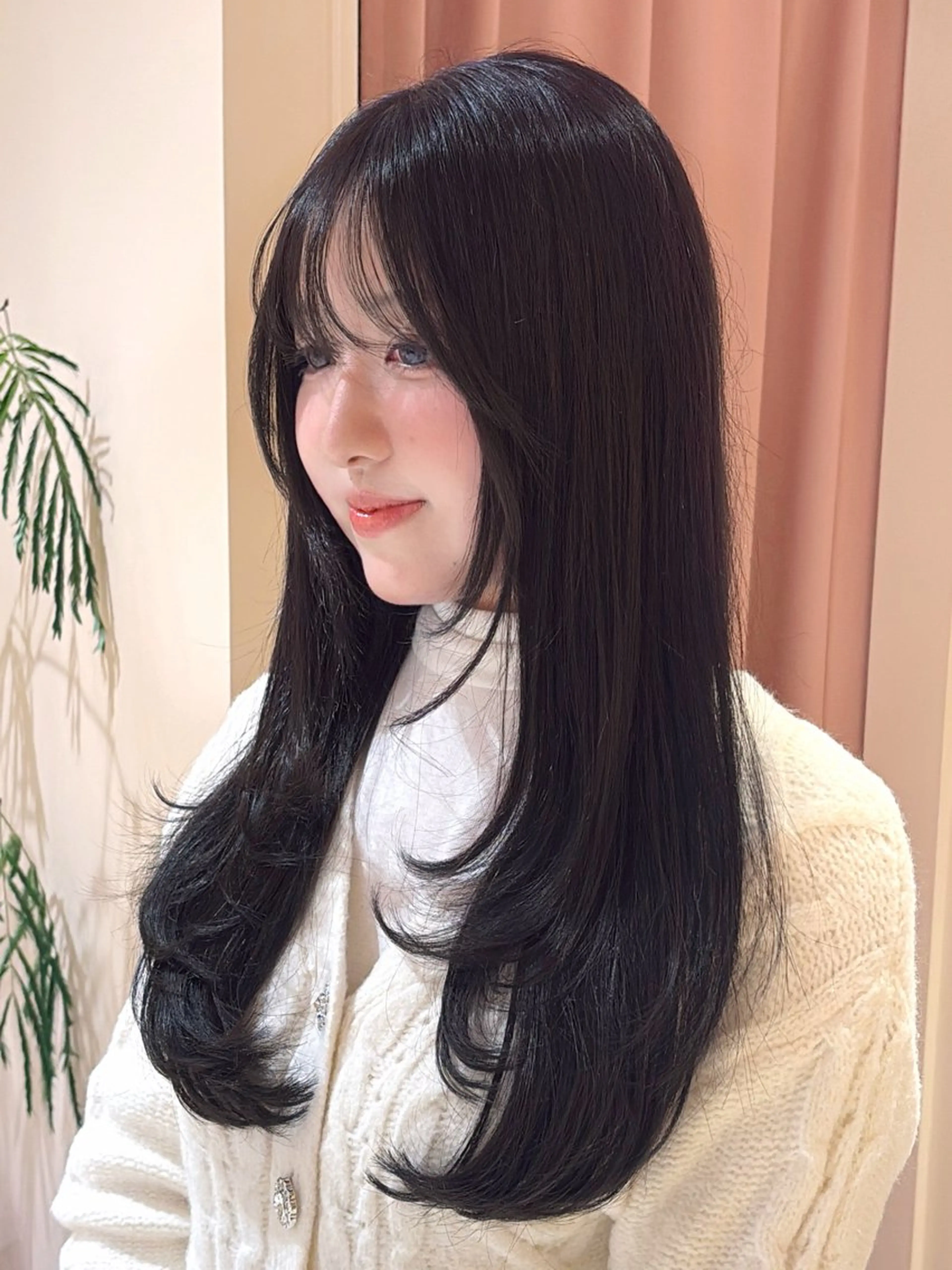 ロング カラー レイヤーカット coyumi / 𝘦 𝘮 𝘶のヘアスタイル