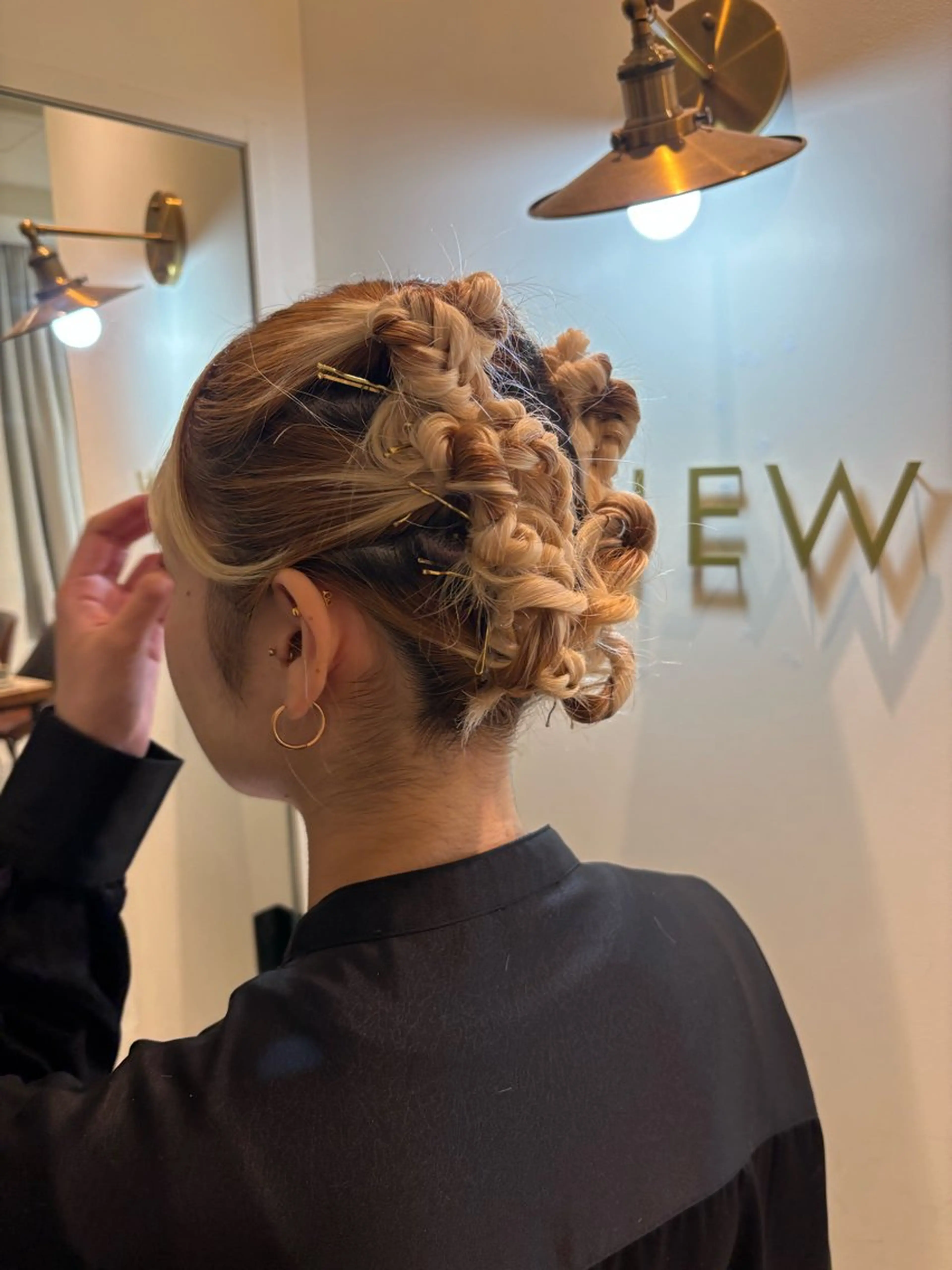 ミディアム ヘアセット 𝐚𝐲𝐚𝐧𝐞 /美髪/縮毛矯正のヘアスタイル