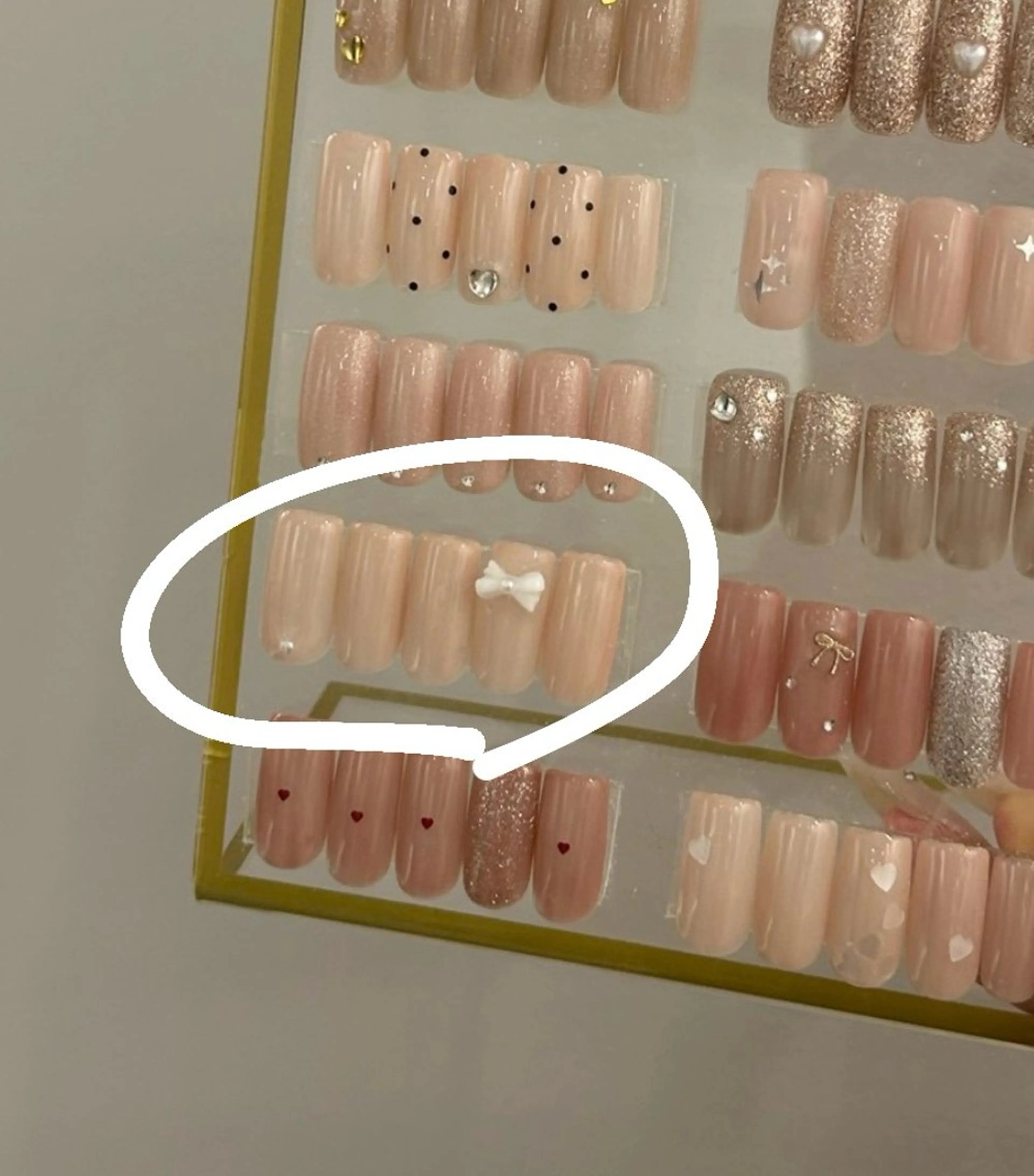 ネイル HONOMI 🌷のネイルデザイン