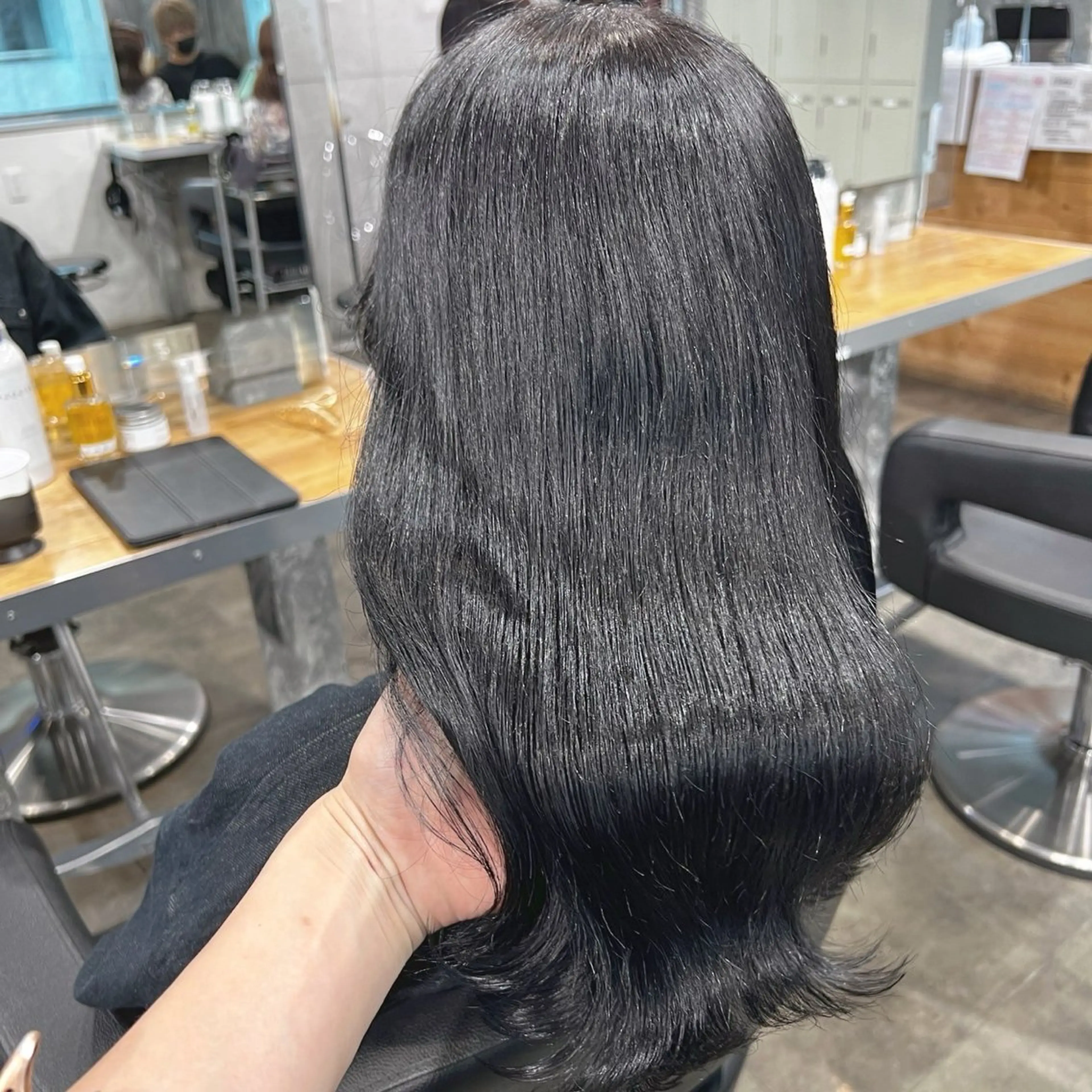 ミディアム カラー カット ヘアカラー トリートメント ヘアセット 🟦ニュアンス/メン ズパーマ横浜🟦のヘアスタイル