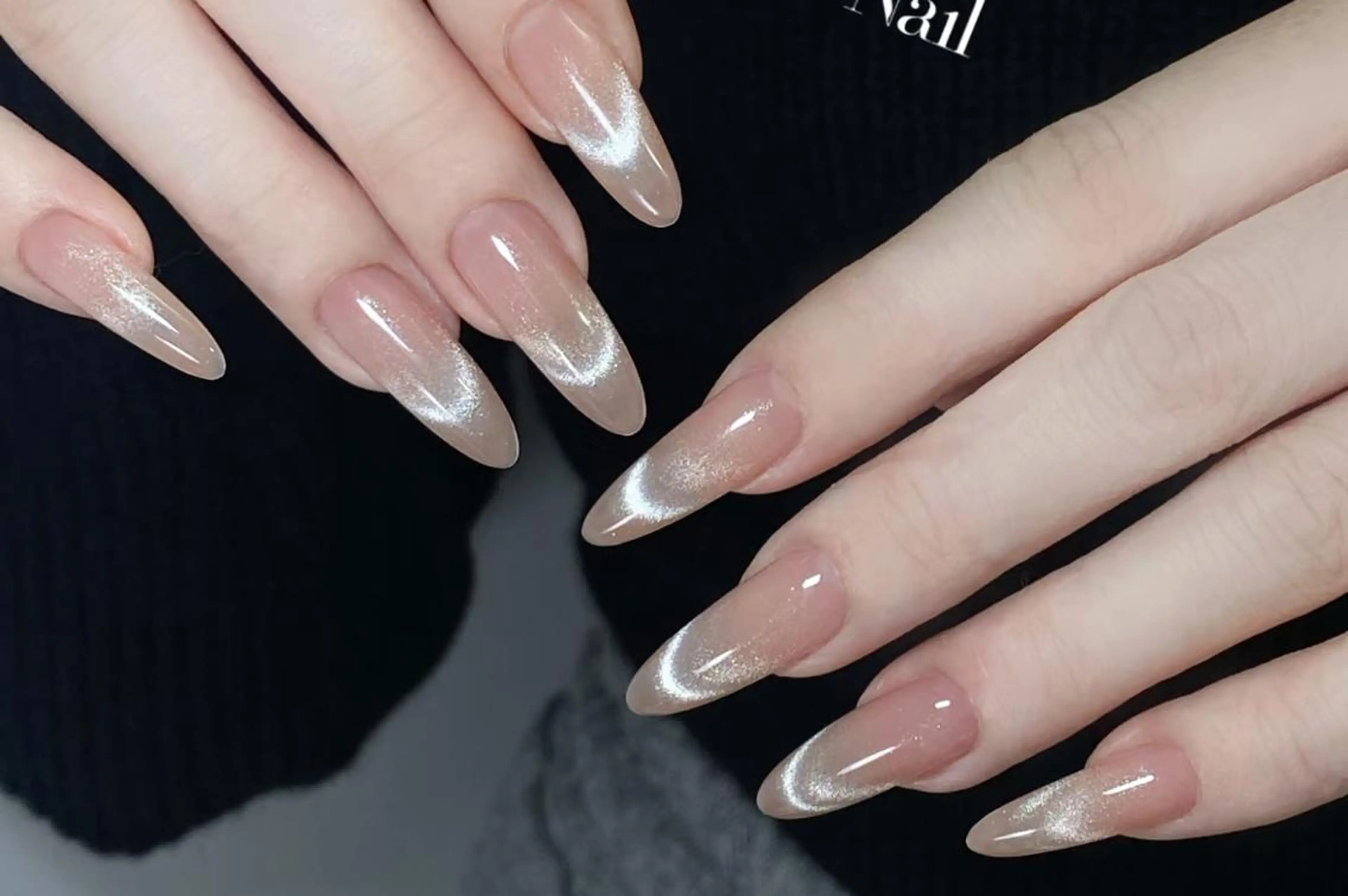 🧚‍♀️チップ長さだしマグネットフレンチ+2個大きいパーツの写真