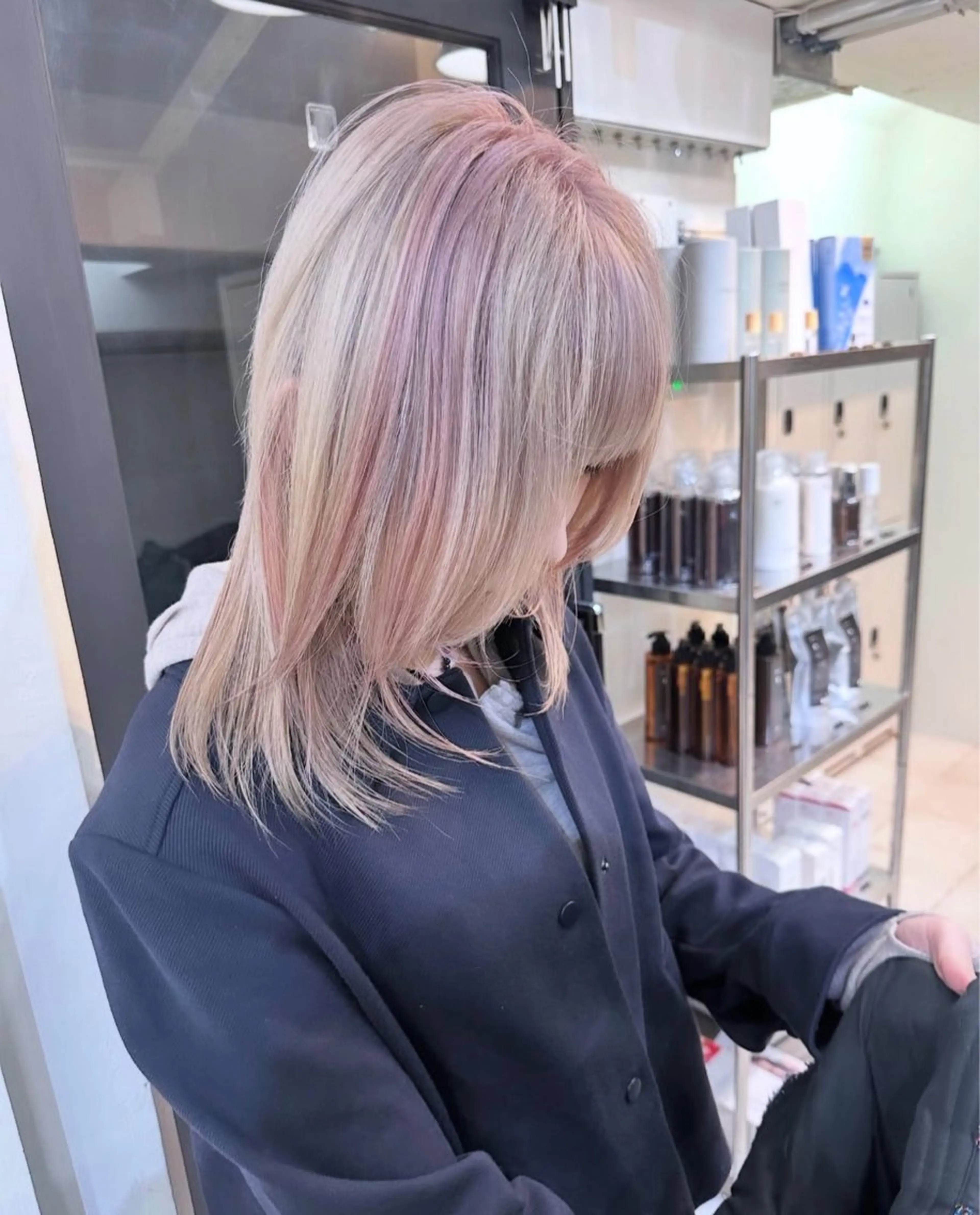 セミロング カット ヘアカラー トリートメント Hana ハイトーン🕯🩰のヘアスタイル