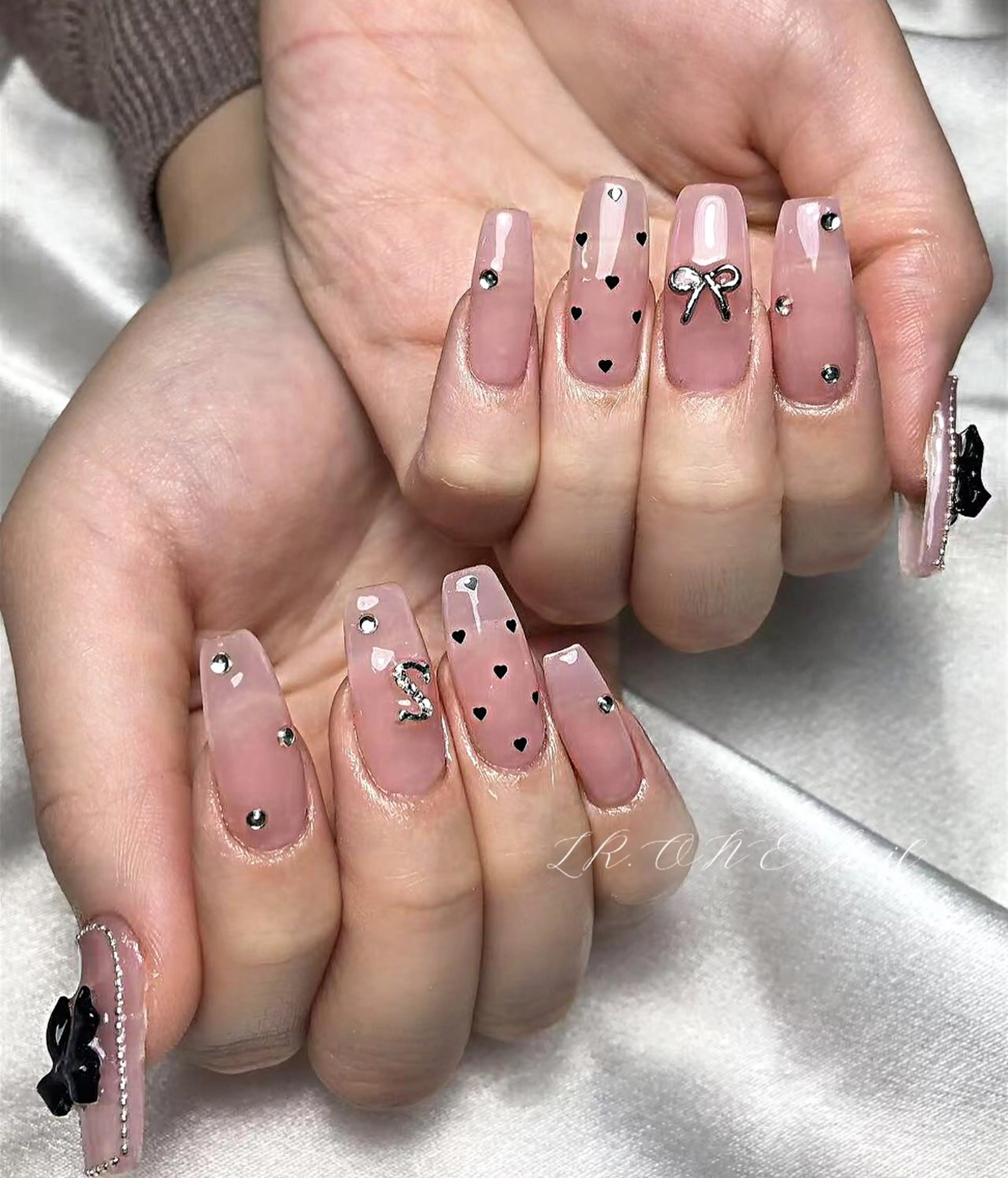 ネイル ハンドネイル LR.ONE ヨウのネイルデザイン