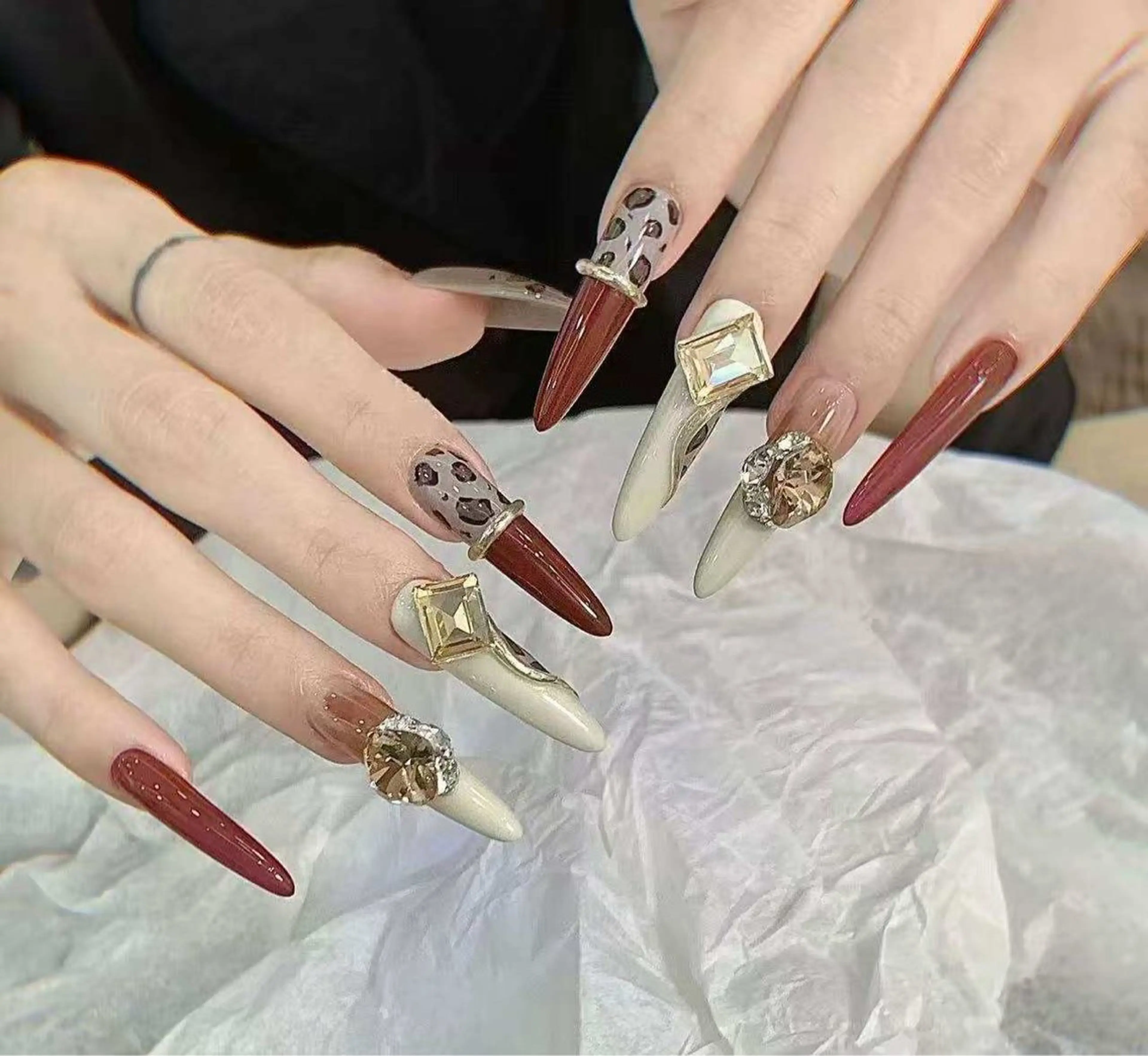 ネイル オーロラネイル フラワーネイル フットネイル フレンチネイル ジェルネイル ハンドネイル BabyYouMi ねねのネイルデザイン