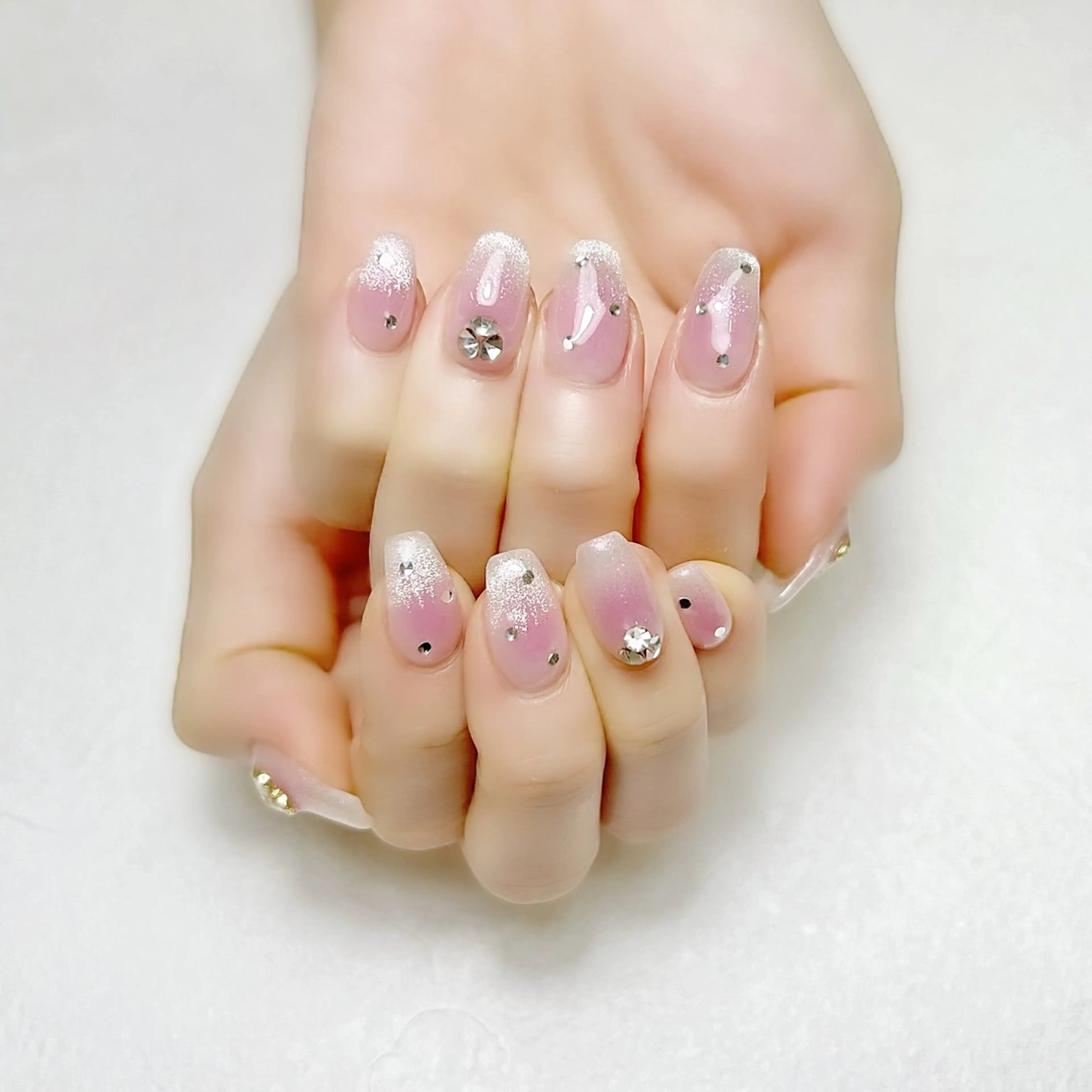 ネイル チークネイル マグネットネイル ピンク ワンホンネイル rouse nail RISATOのネイルデザイン