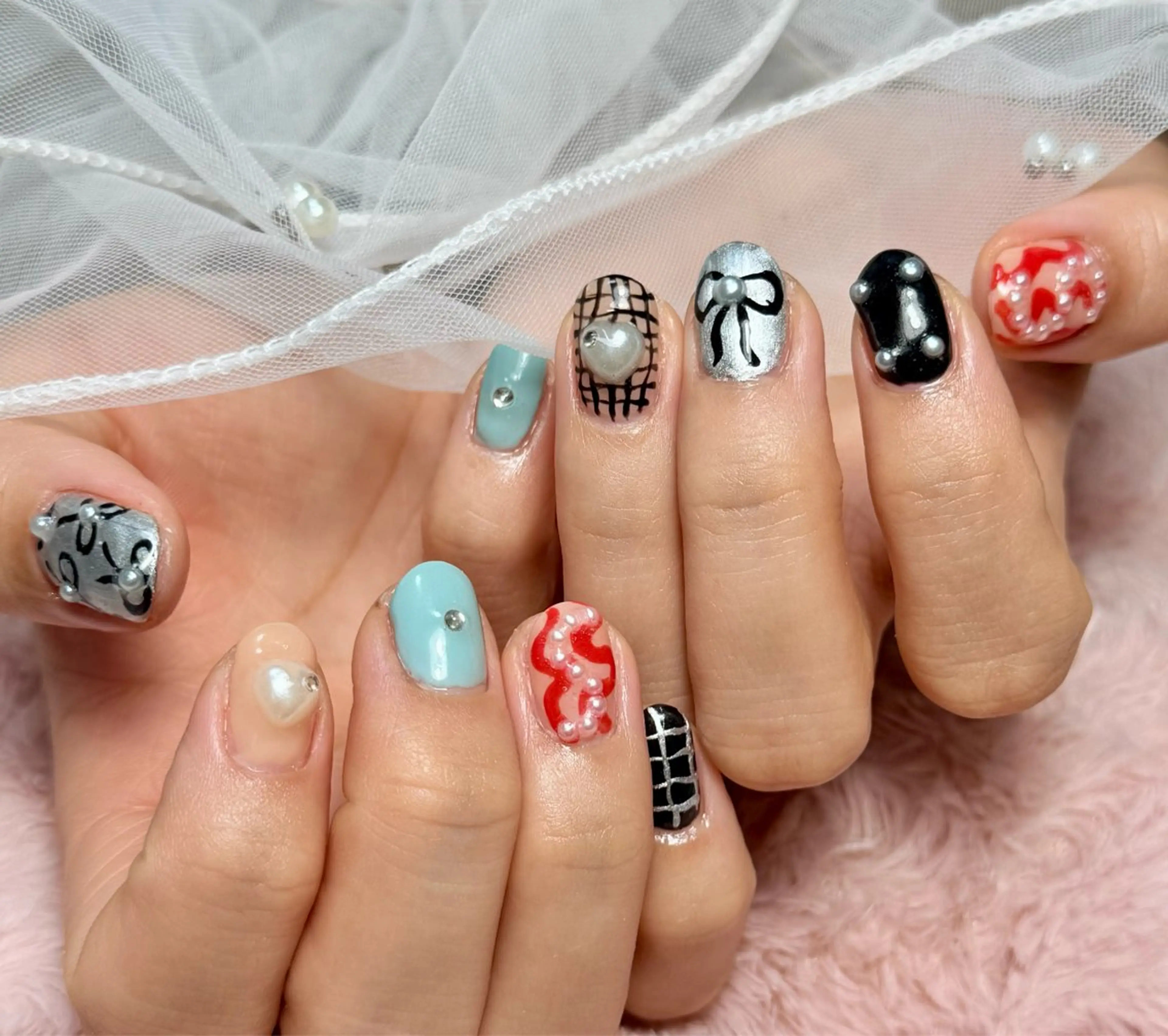 ネイル アートネイル チークネイル フラッシュネイル フラッシュマグ フレンチネイル M.N_ nailのネイルデザイン