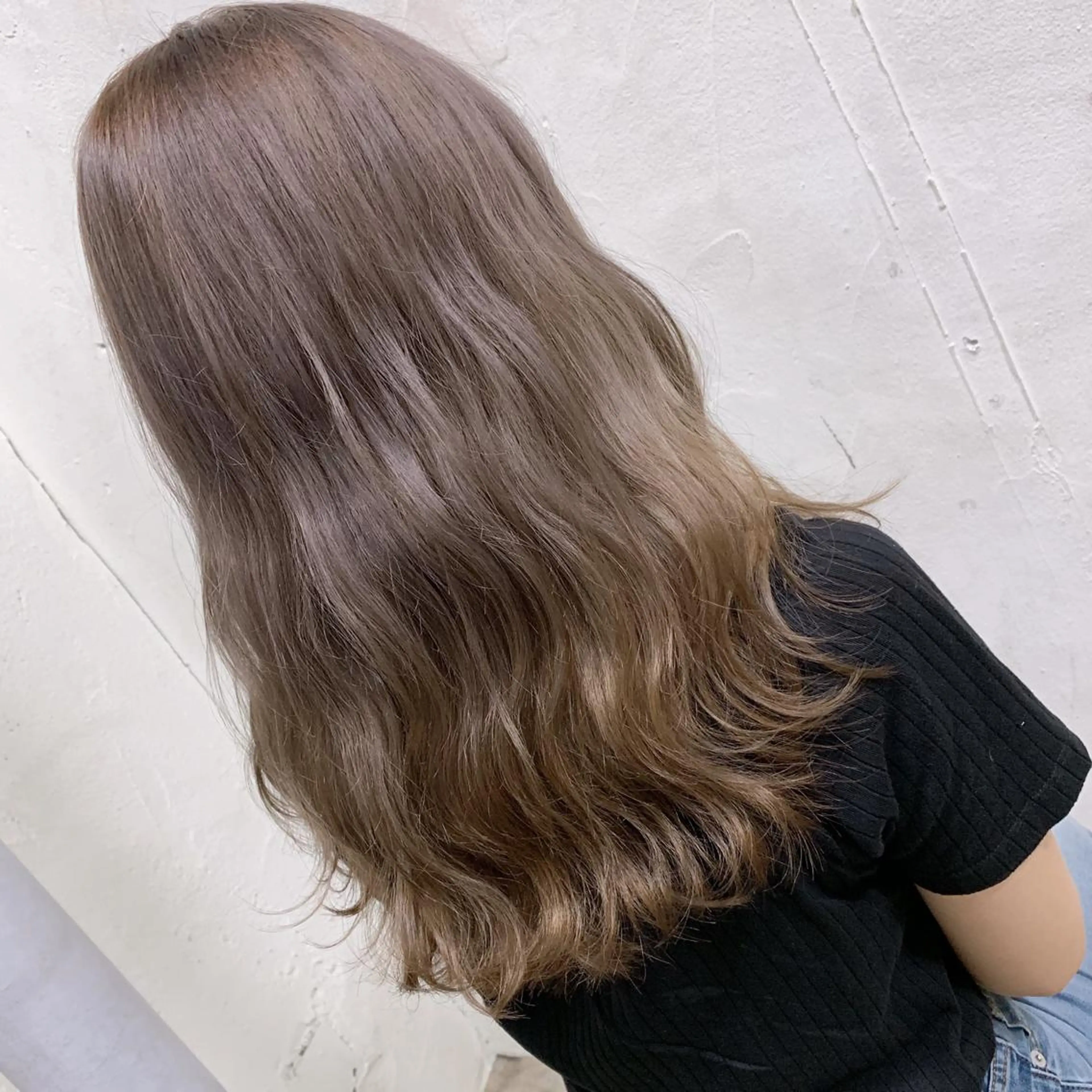 セミロング カラー デザインカラー🎉 sumi（スミ）のヘアスタイル