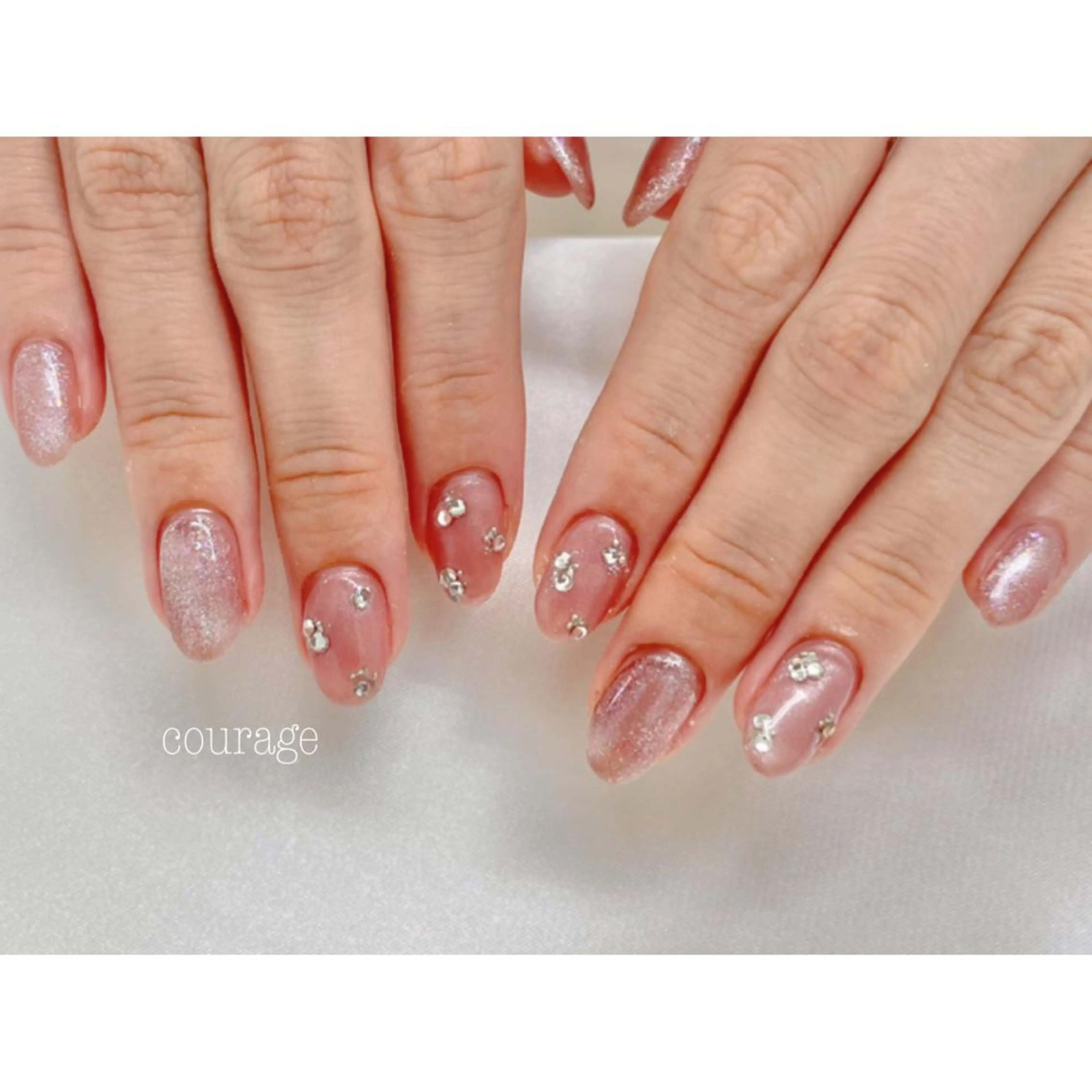 ネイル マグネットネイル ネイルサロンcourage所属・ネイルサロン courageのネイルデザイン