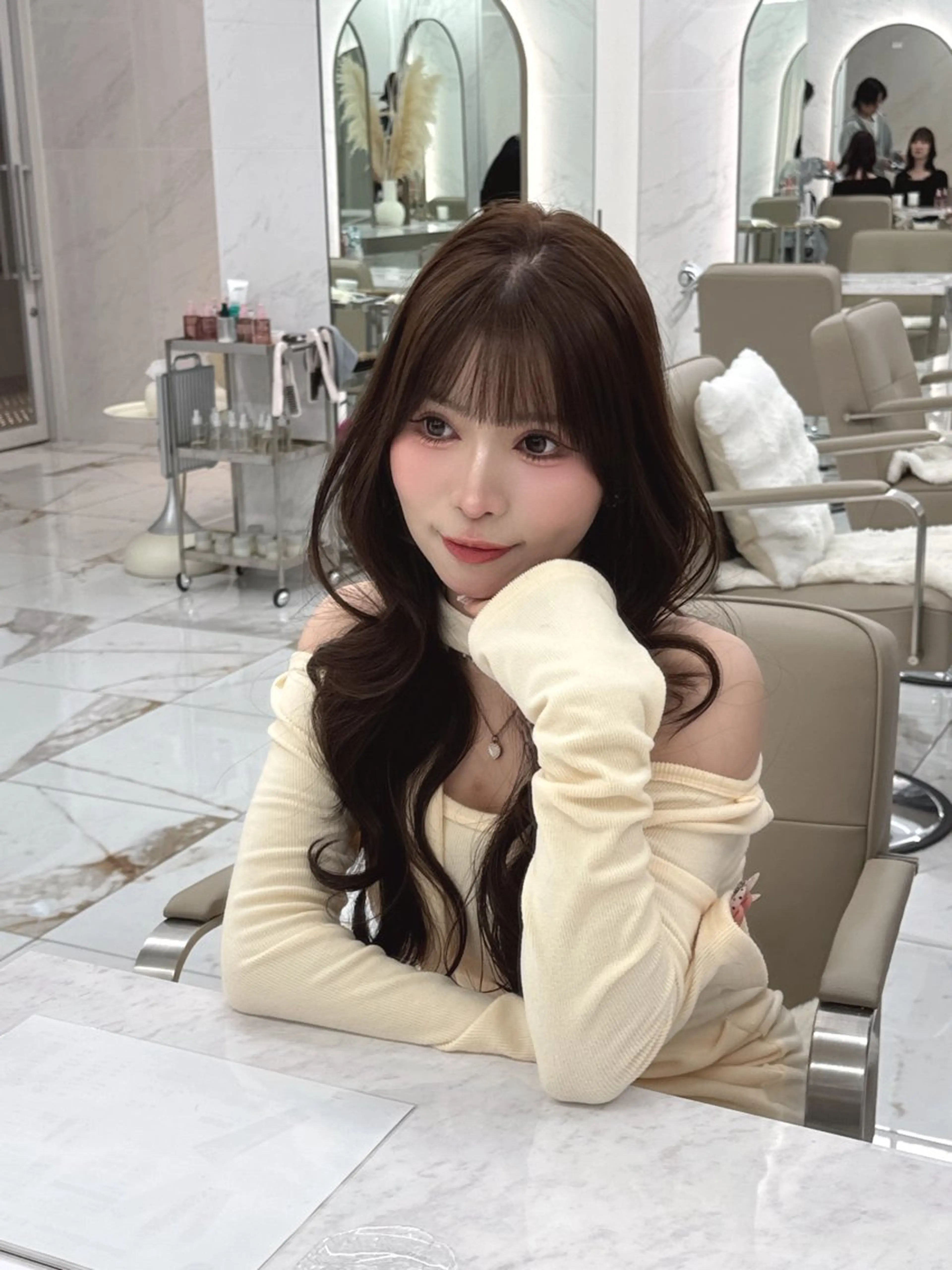 セミロング のり🐼顔まわり/ 韓国/レイヤーカットのヘアスタイル