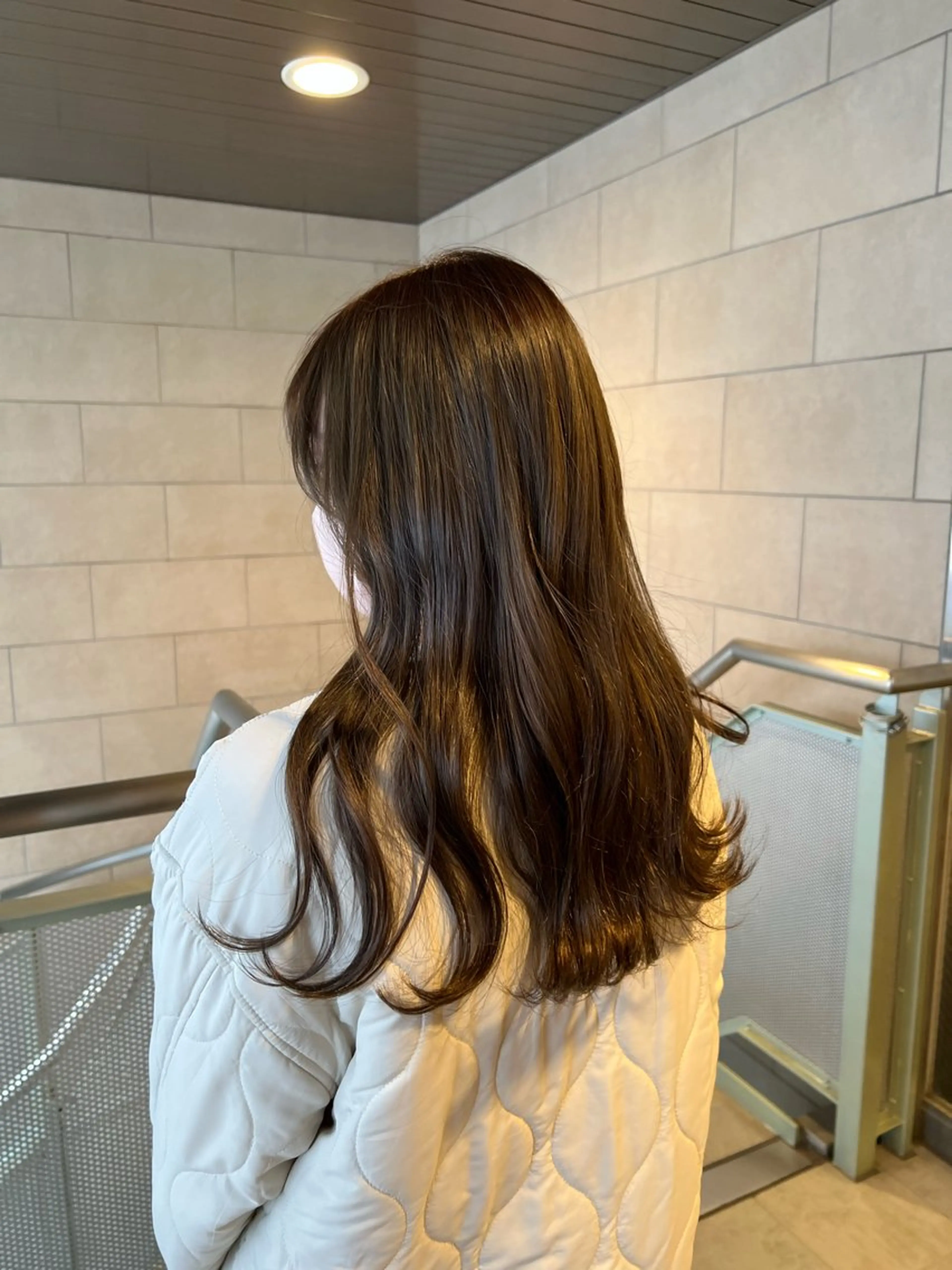 カラー 久永 菫のヘアスタイル