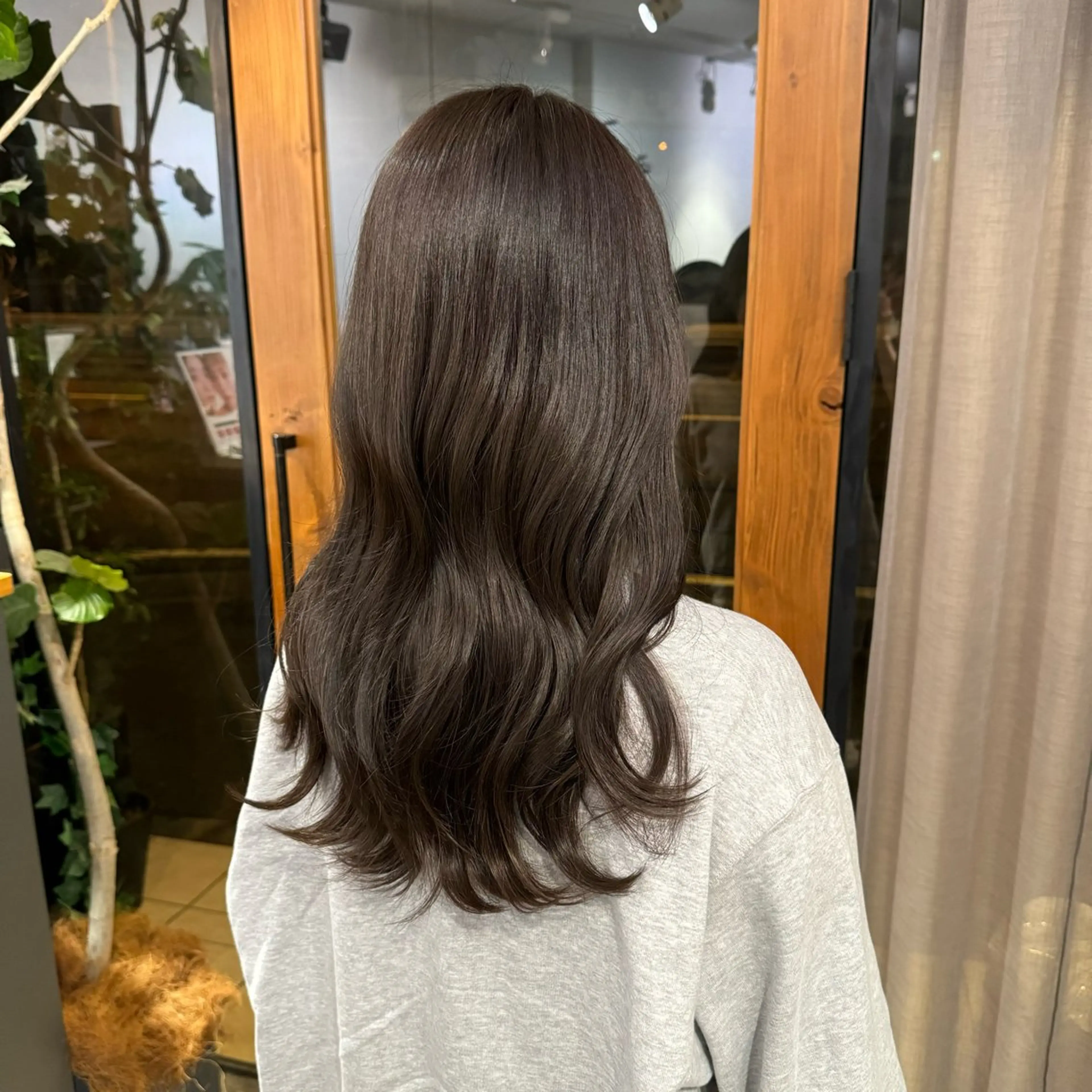 ロング カラー 透明感カラー ヘアカラー 吉田 葉音のヘアスタイル