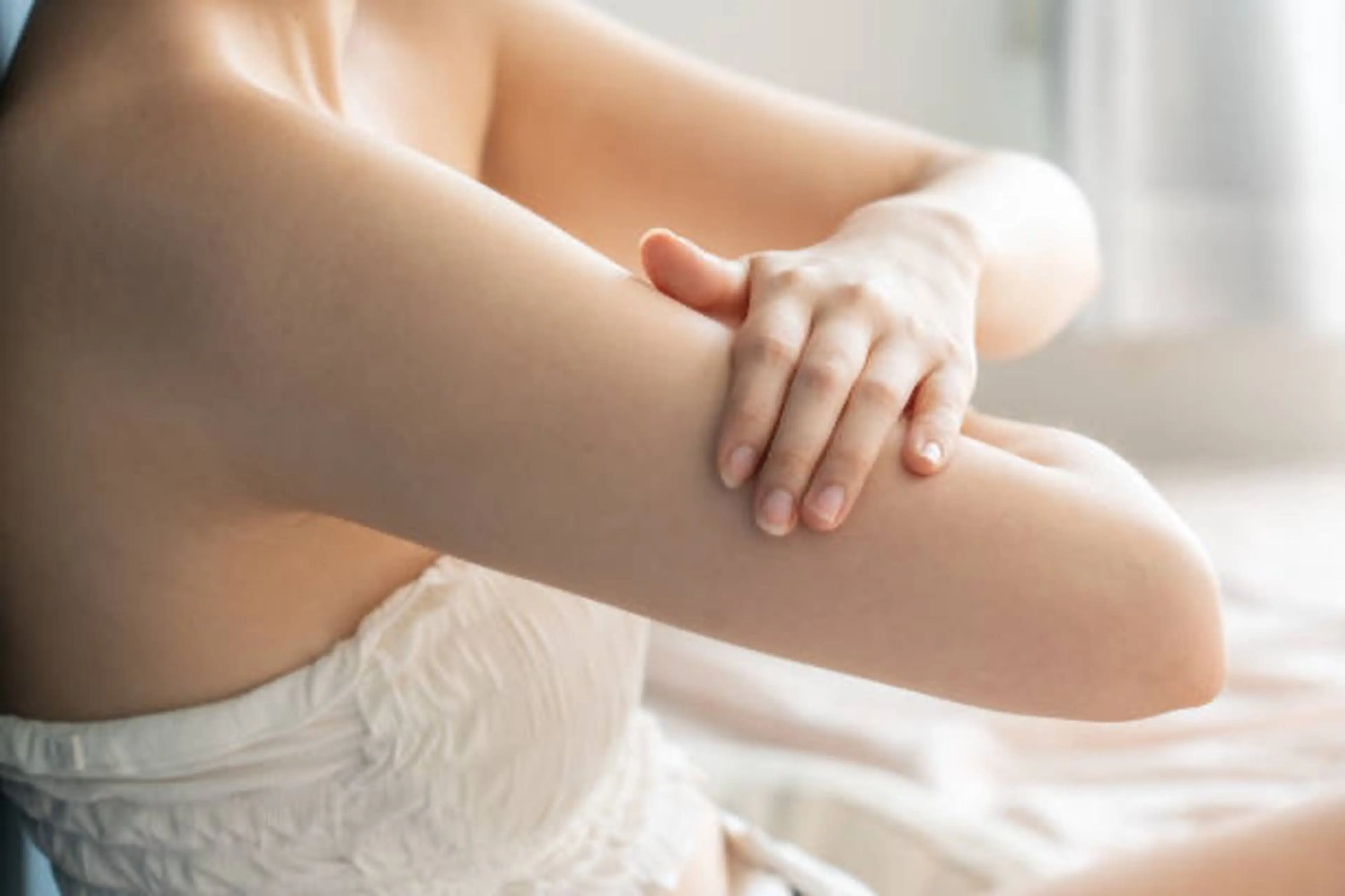 二の腕スッキリ　キャビテーション＋ラジオ波+EMS&吸引　華奢見え◎の写真