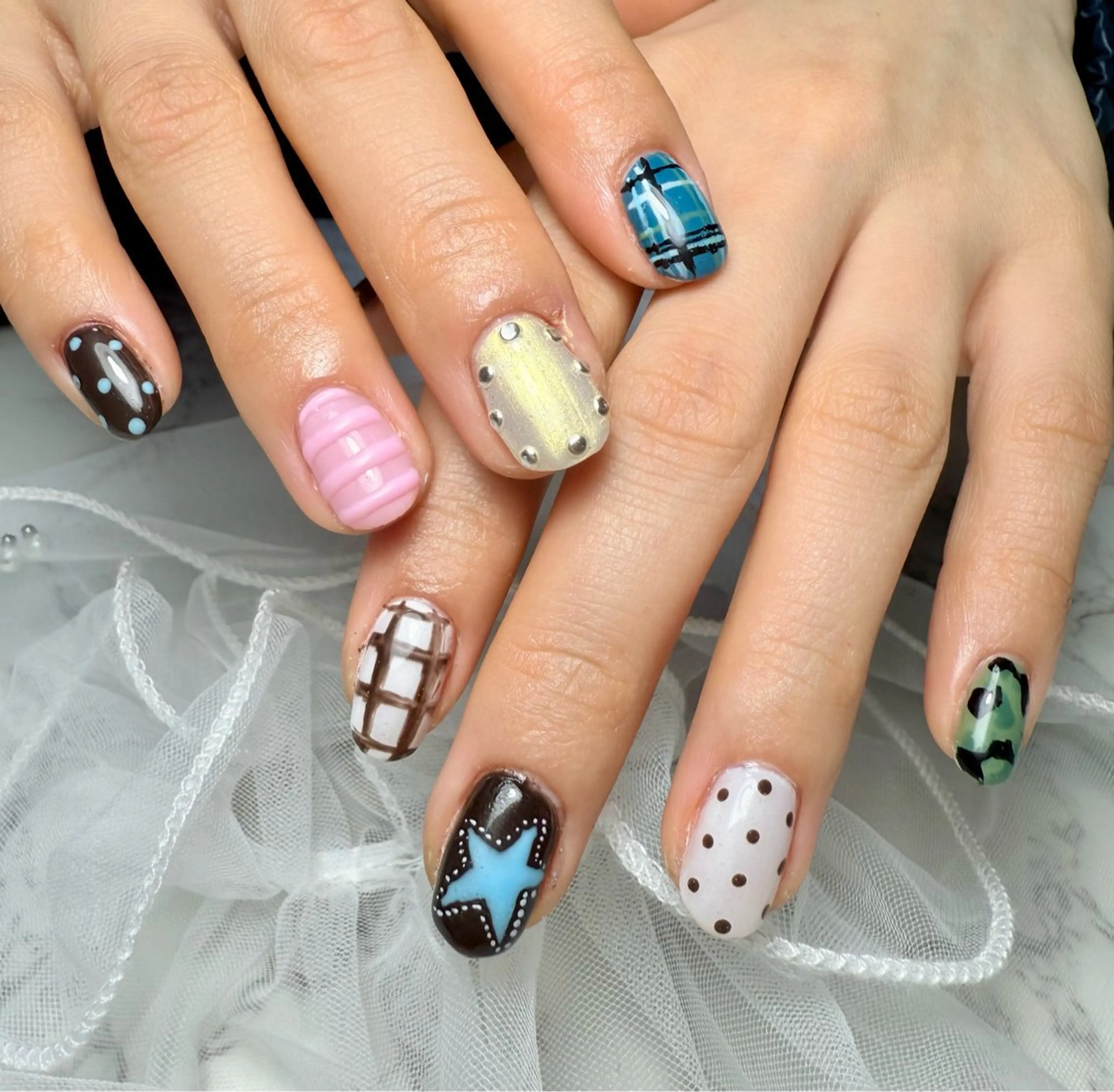 ネイル アートネイル チークネイル フラッシュネイル フラッシュマグ フレンチネイル M.N_ nailのネイルデザイン