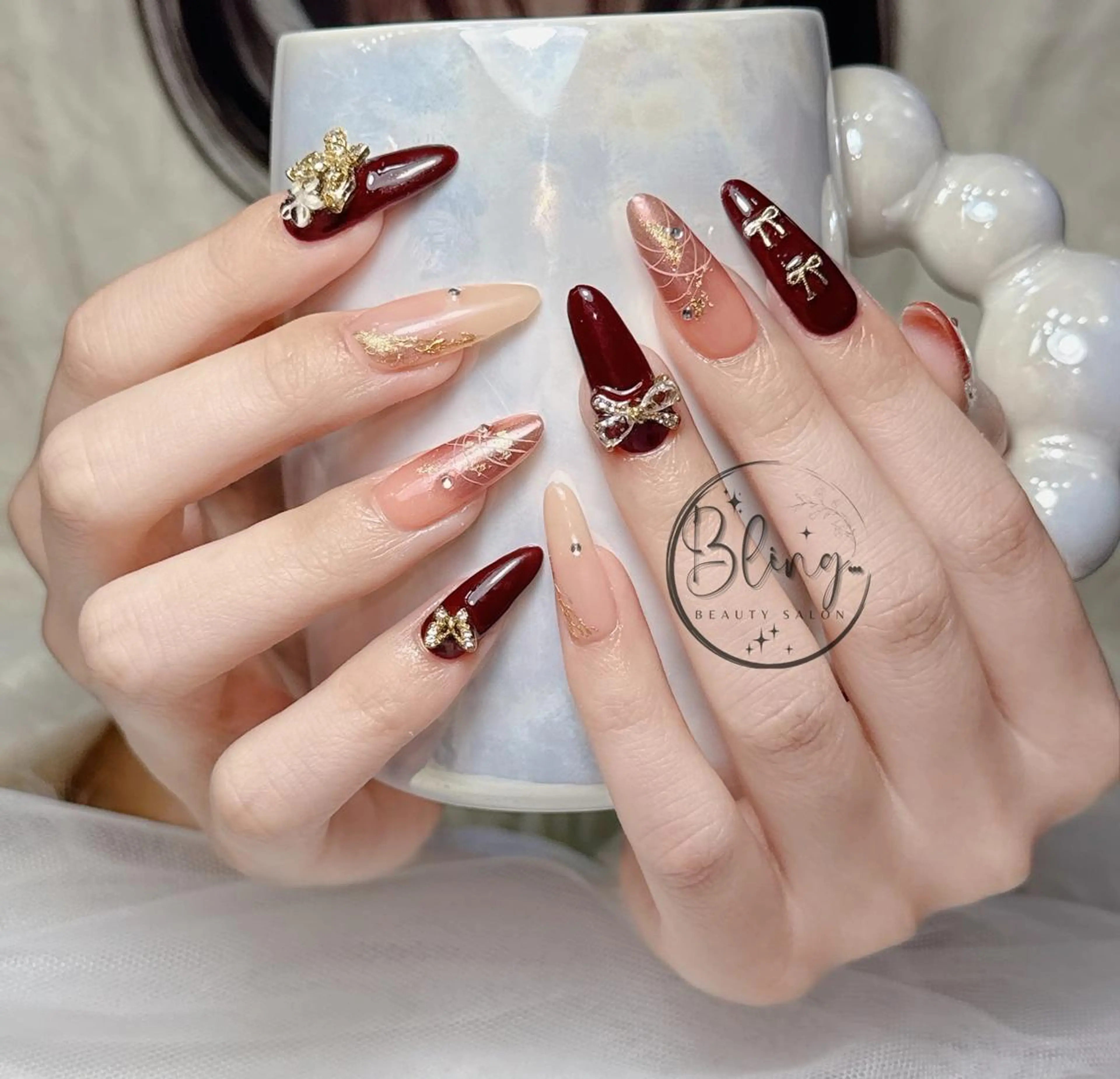 ロング カラー ベージュカラー グラデーションカラー ピンクカラー 韓国風ヘア ハンドネイル 波 なみのネイルデザイン