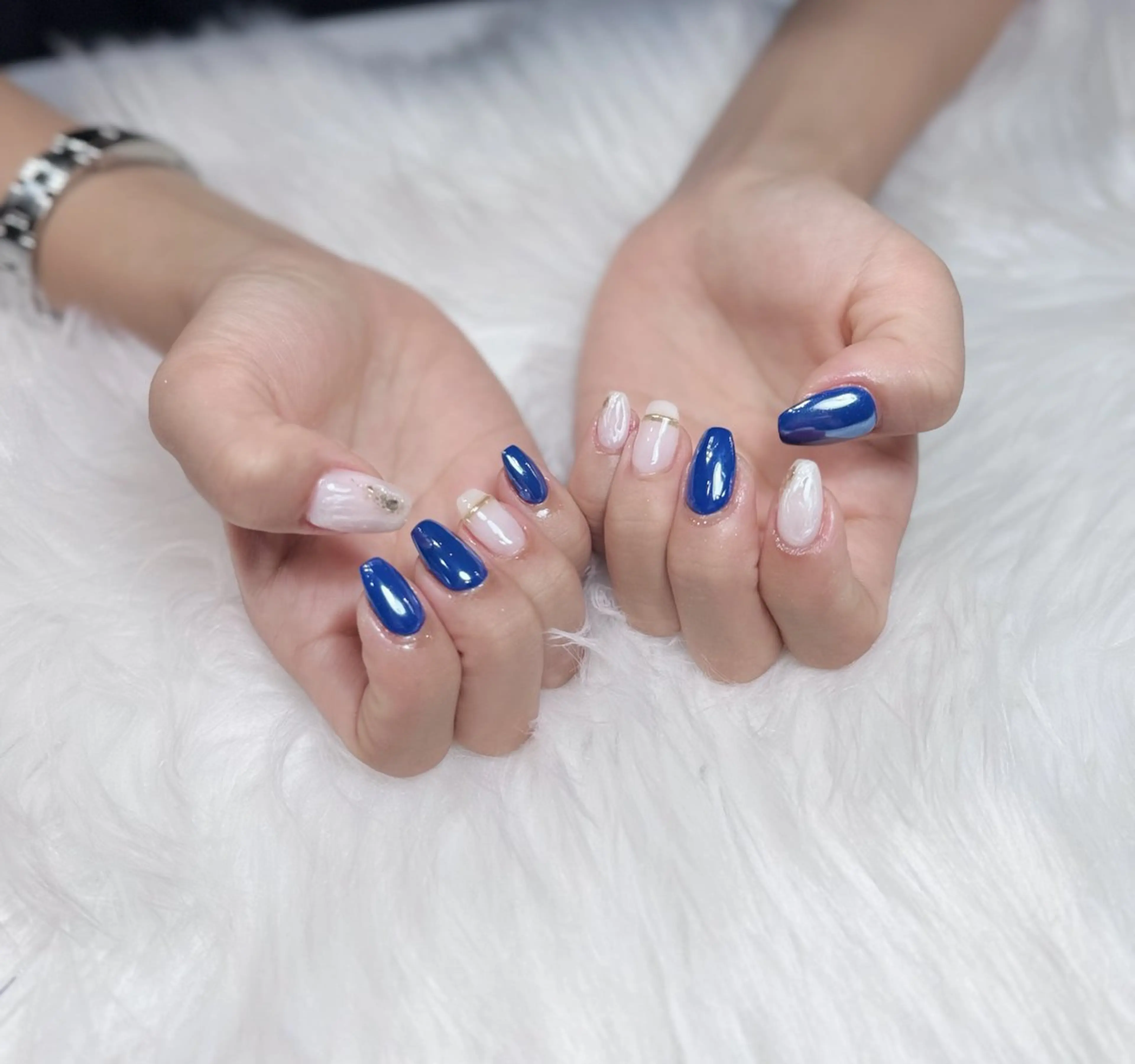 ネイル オーロラネイル チークネイル フットネイル フレンチネイル ジェルネイル ハンドネイル Nichi Nailsのネイルデザイン