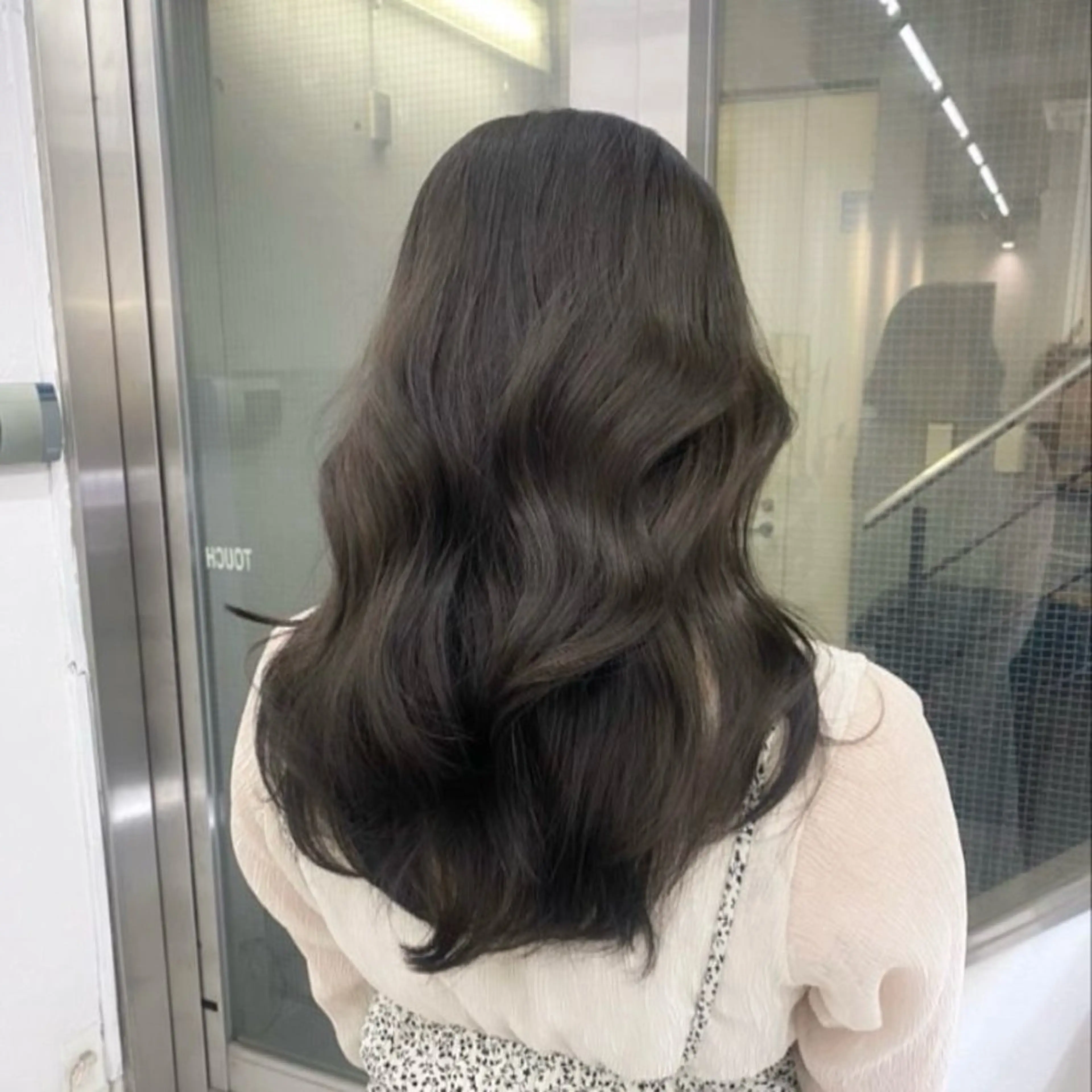 セミロング カラー アッシュ ベージュカラー 黒髪 ブルーカラー ブルーブラック カット ヘアカラー トリートメント ヘッドスパ ヘアセット 透明感/韓国風 🤍moeka🤍のヘアスタイル