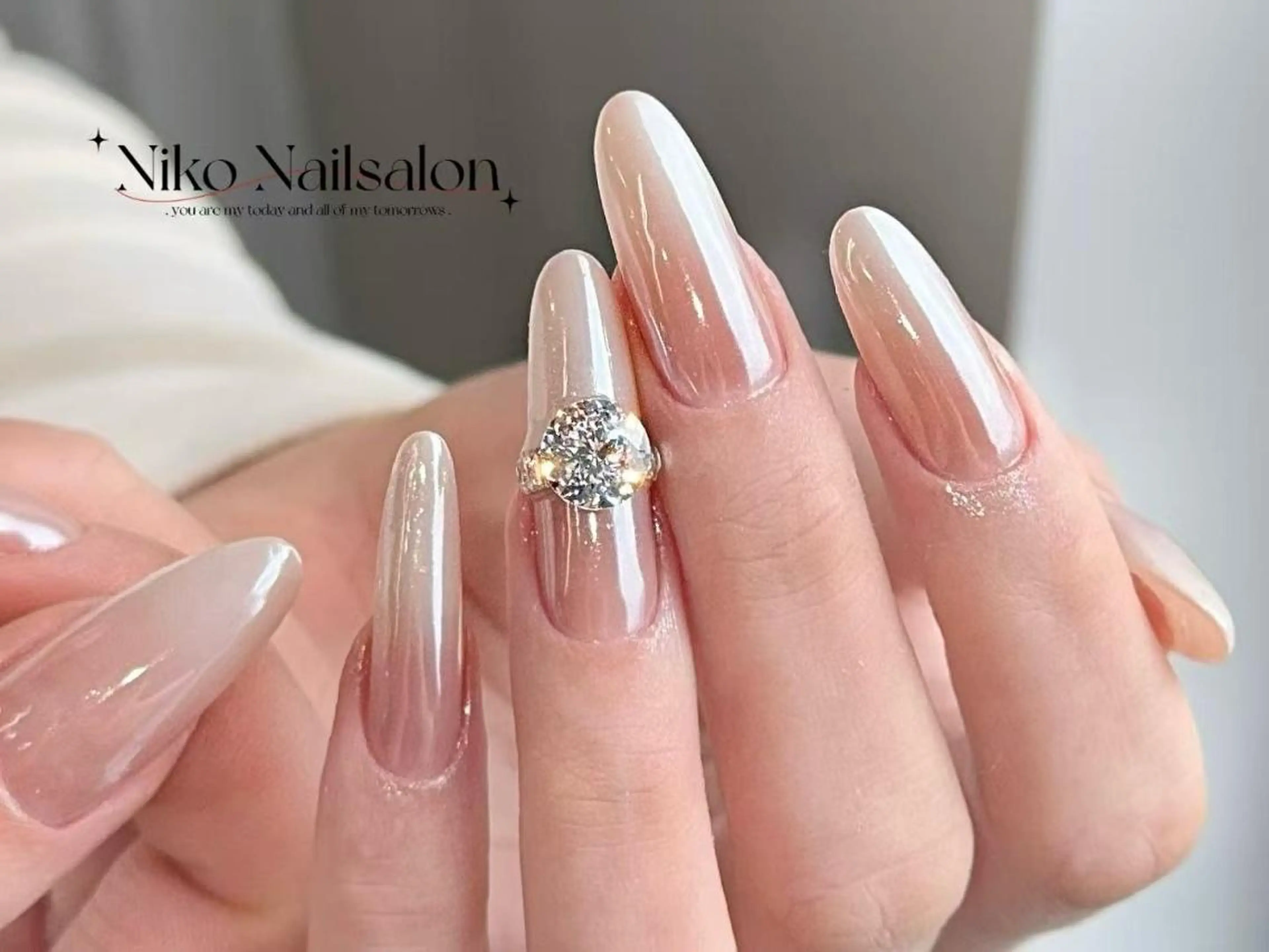 ネイル 長さ出し フットネイル フレンチネイル ジェルネイル ガラスフレンチ サカモト リナのネイルデザイン