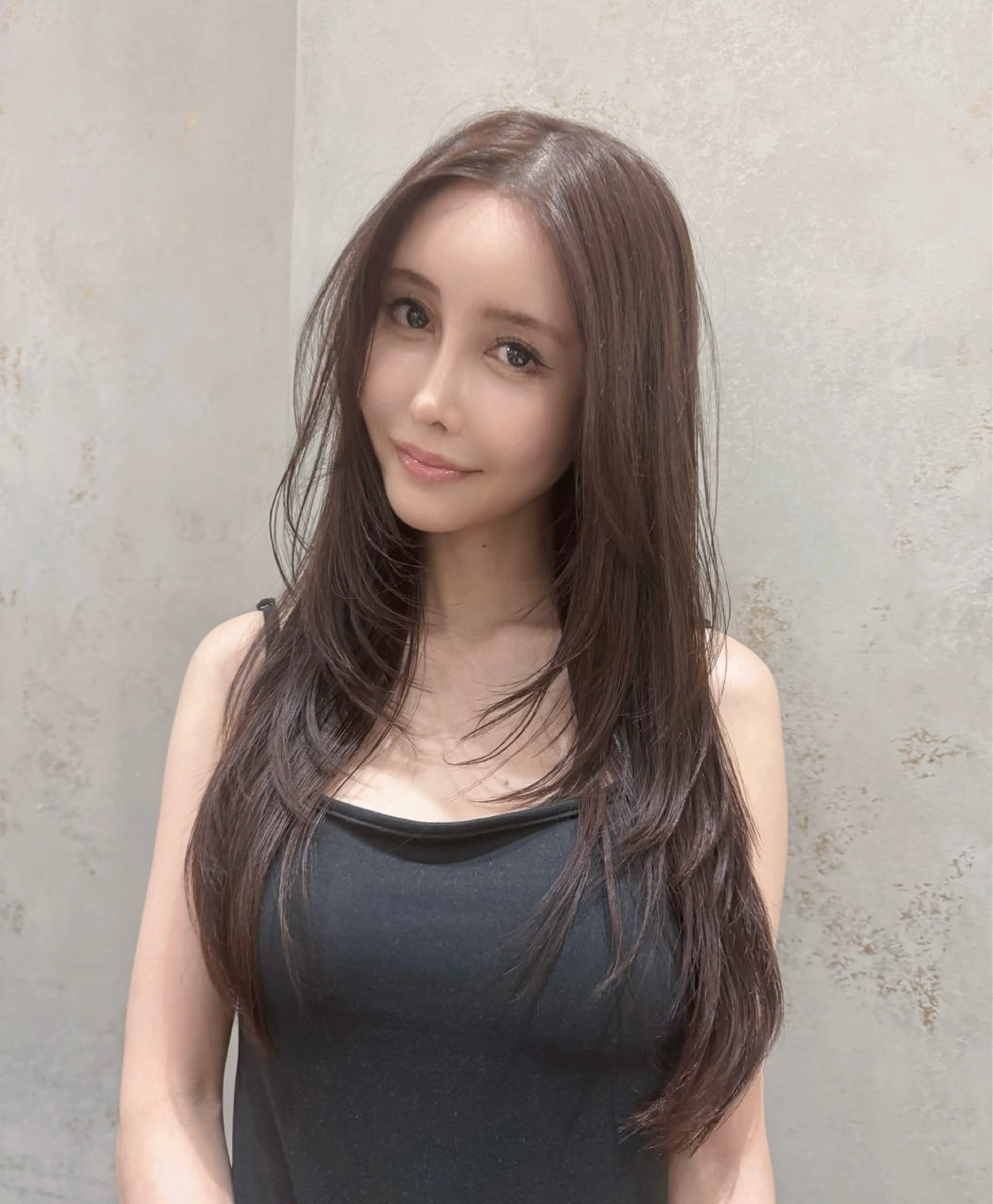 ロング カット ヘアカラー トリートメント レイヤーカット /透明感カラー西田のヘアスタイル