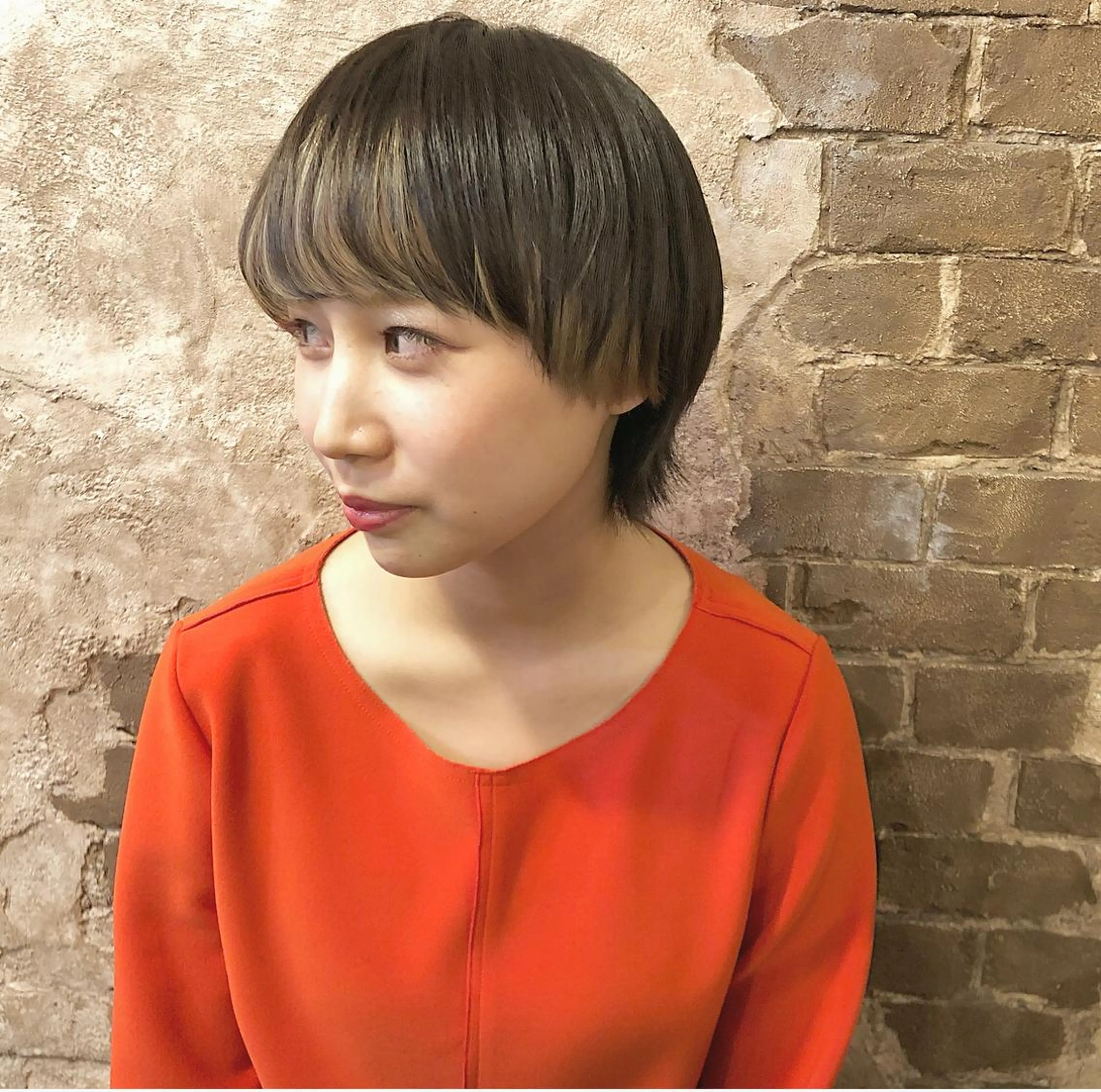 ショート カラー カット ヘアカラー ブリーチ、パーマ 西部笑のヘアスタイル