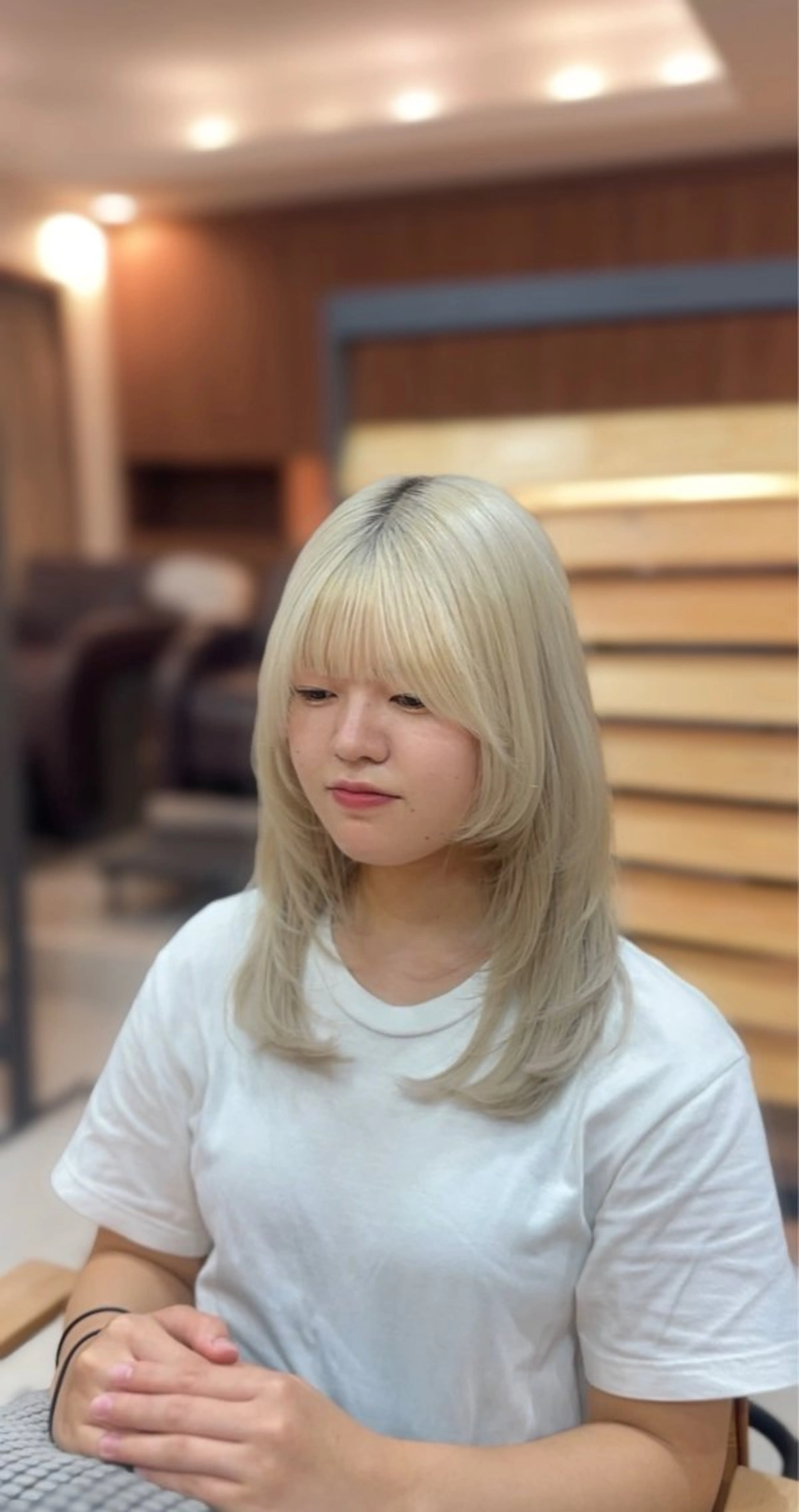 ミディアム カット トリートメント honoka/レイヤ ー/艶感カラー/韓国のヘアスタイル