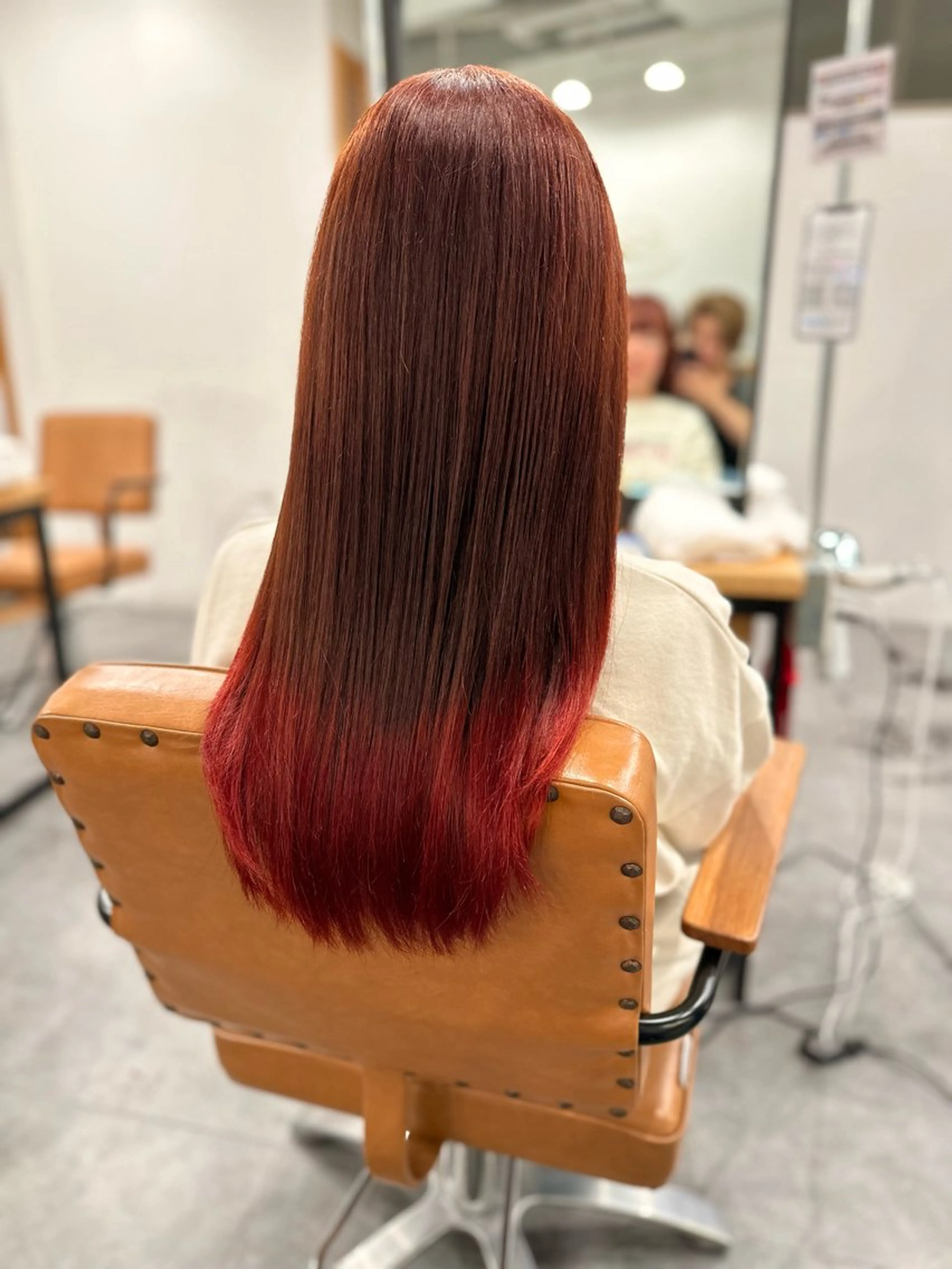 ロング カラー ボルドーカラー ブラウンカラー グラデーションカラー レッドカラー レッドブラウン ヘアカラー トリートメント 特殊カラー特化 ✂️SHIAN フジのヘアスタイル
