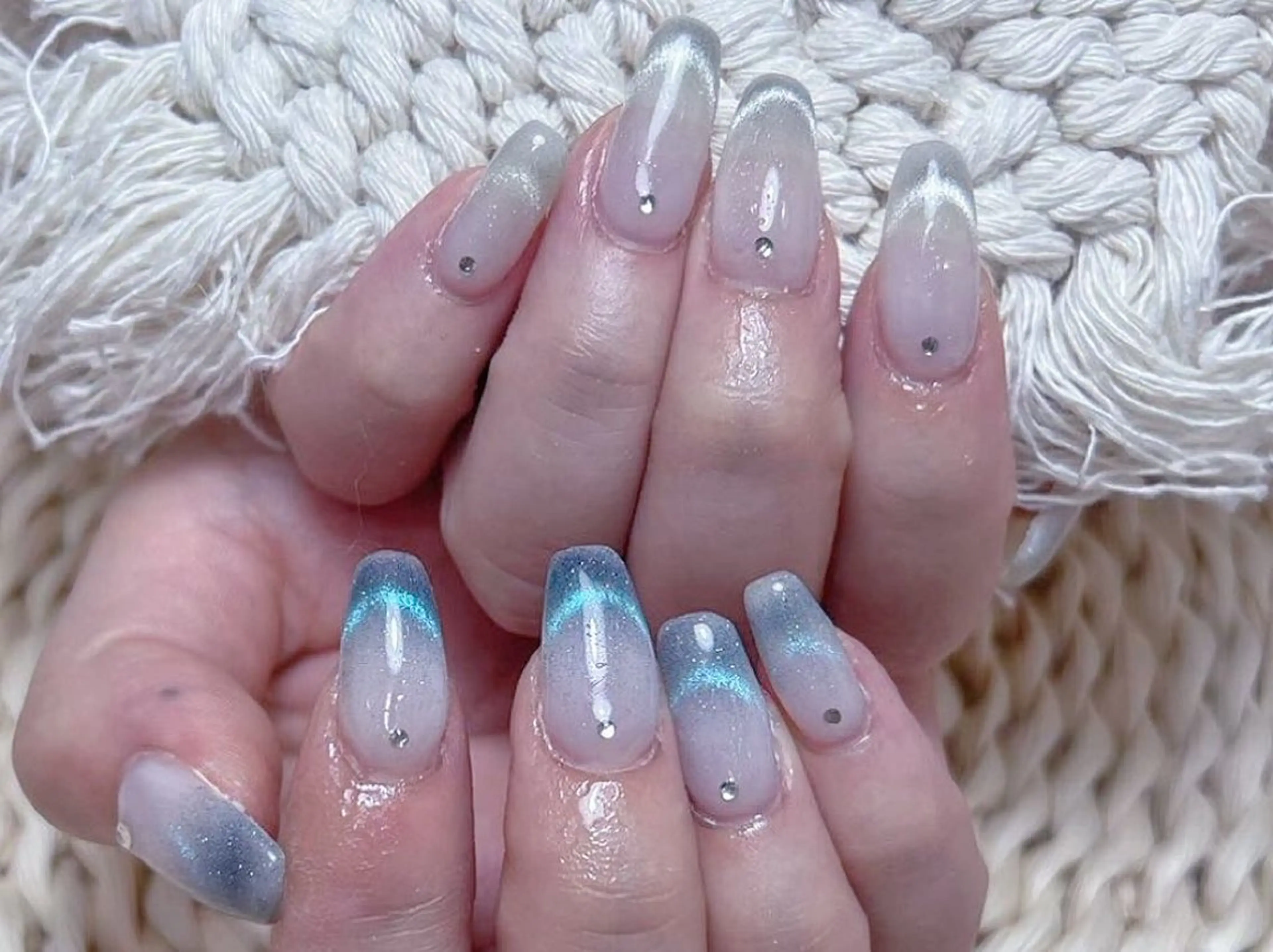 ネイル フレンチネイル マグネットネイル マグネットフレンチ ハンドネイル ハンドケア DEMAIN- 🕊️のネイルデザイン