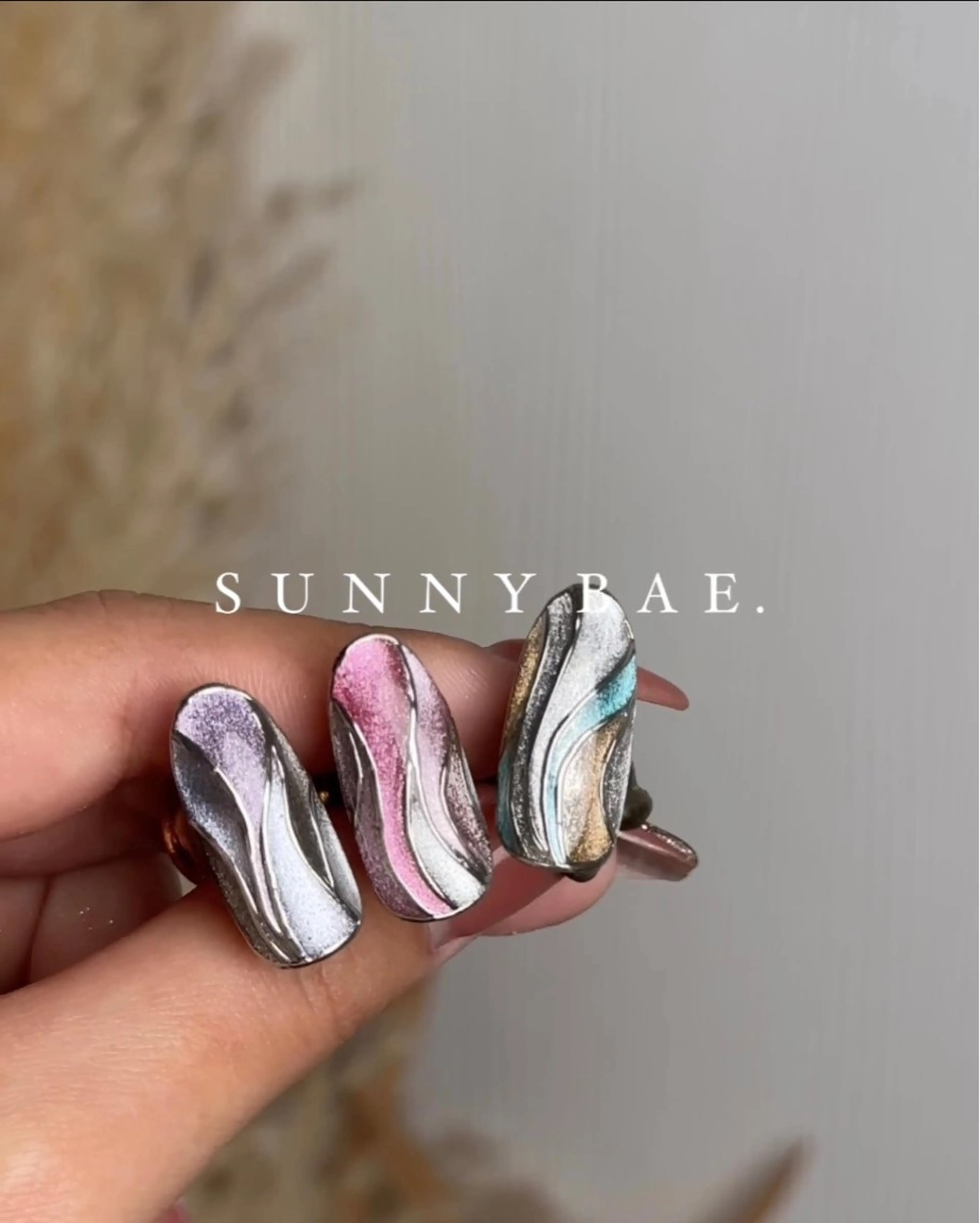 ネイル マグネットネイル ミラーネイル ピンク シルバー 春ネイル SUNNY BAE. 🌼MIZUKIのネイルデザイン