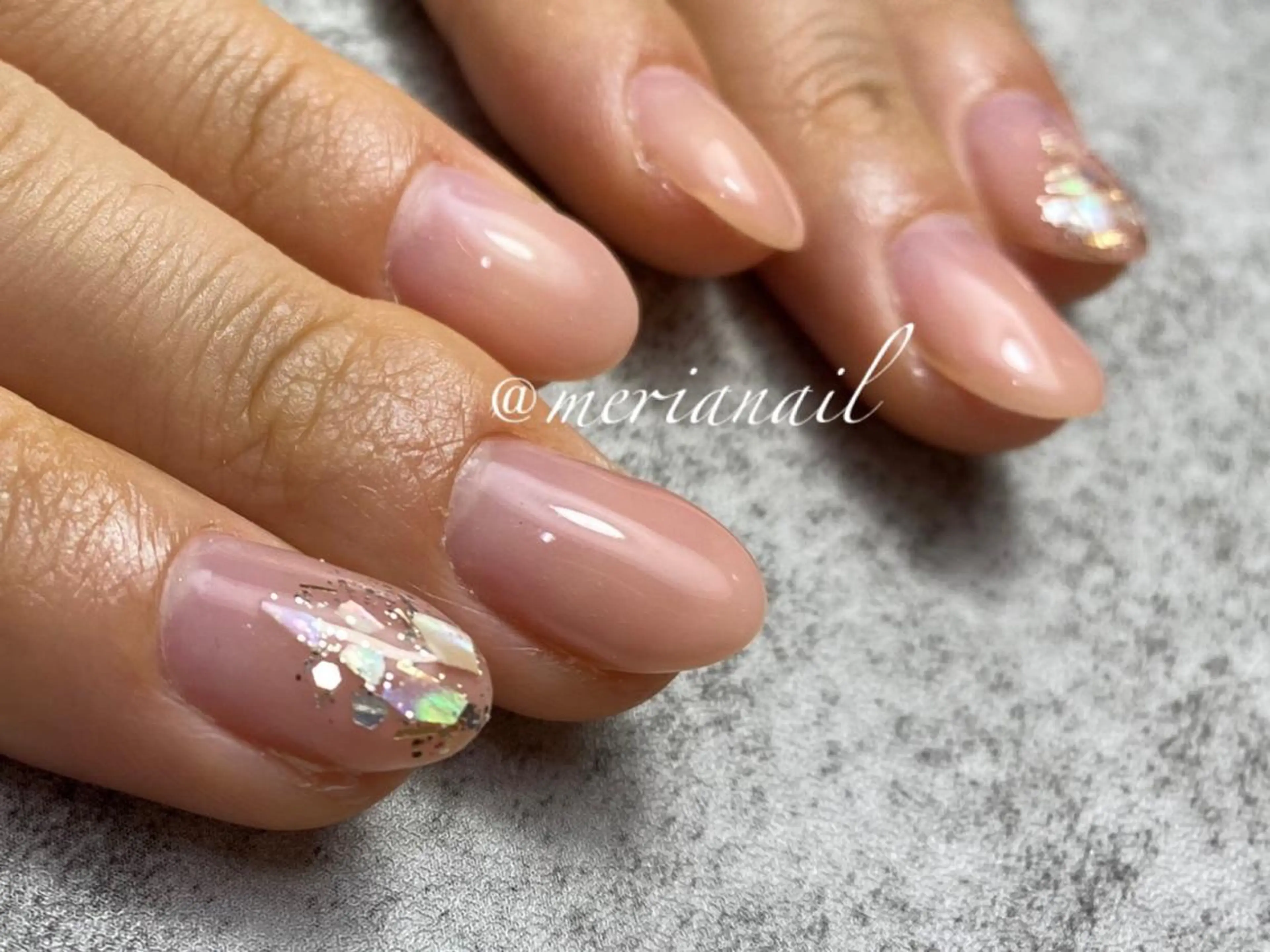 ミディアム カラー ネイル アートネイル ハンドネイル INFINITY所属・INFINITY nailのネイルデザイン