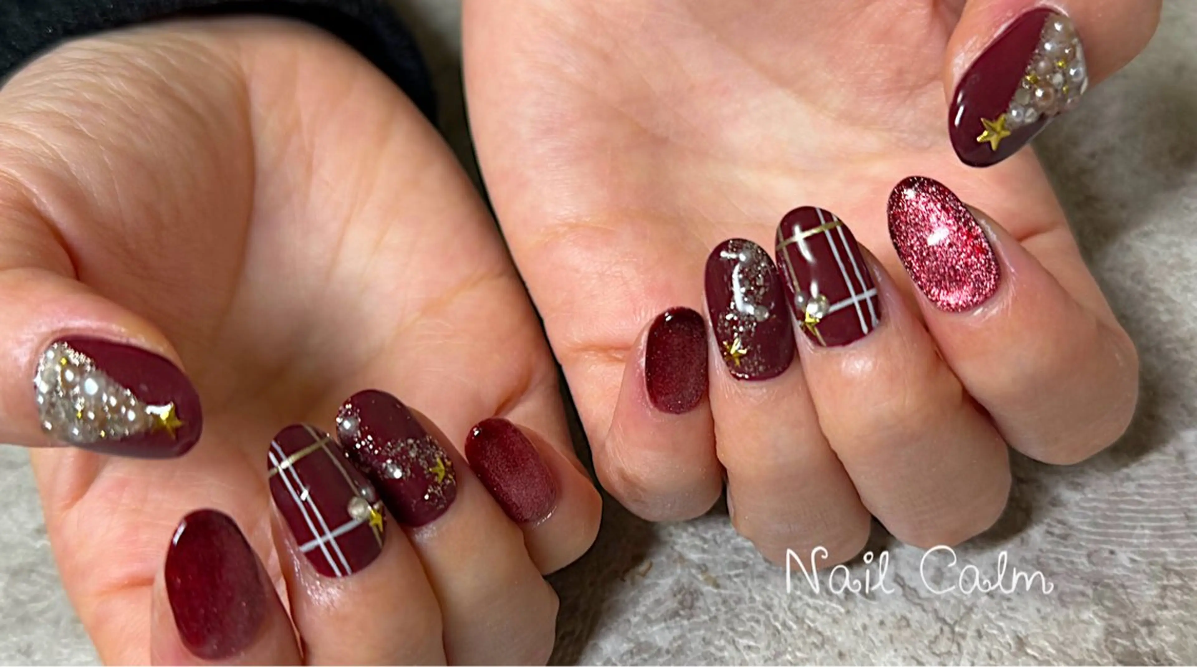 ネイル アートネイル 冬ネイル クリスマス ハンドネイル Nail Calm所属・プライベートサロン Calmのネイルデザイン