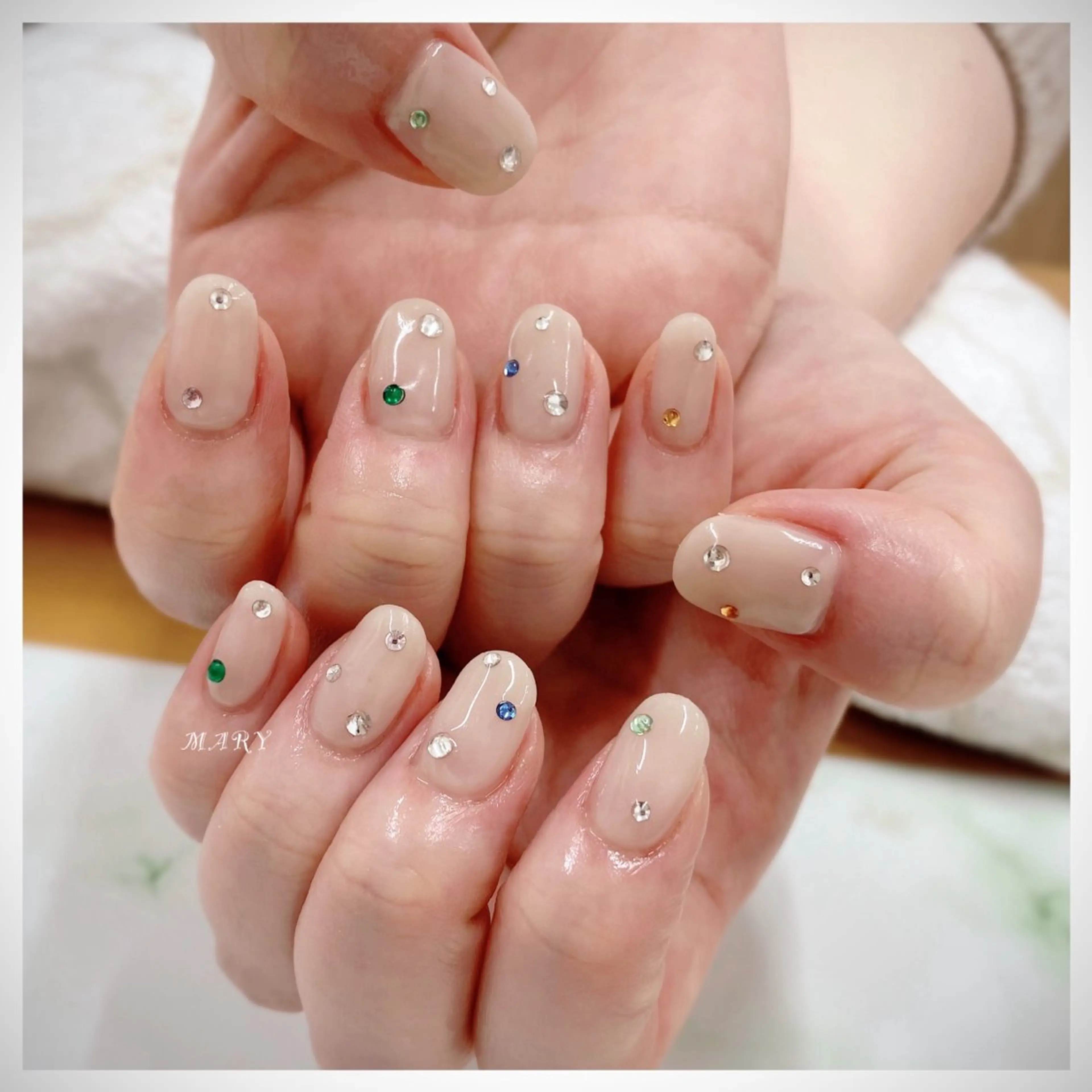 ネイル ニュアンスネイル ワンカラーネイル ハンドネイル Mary nail所属・Mary nail .narumiのネイルデザイン