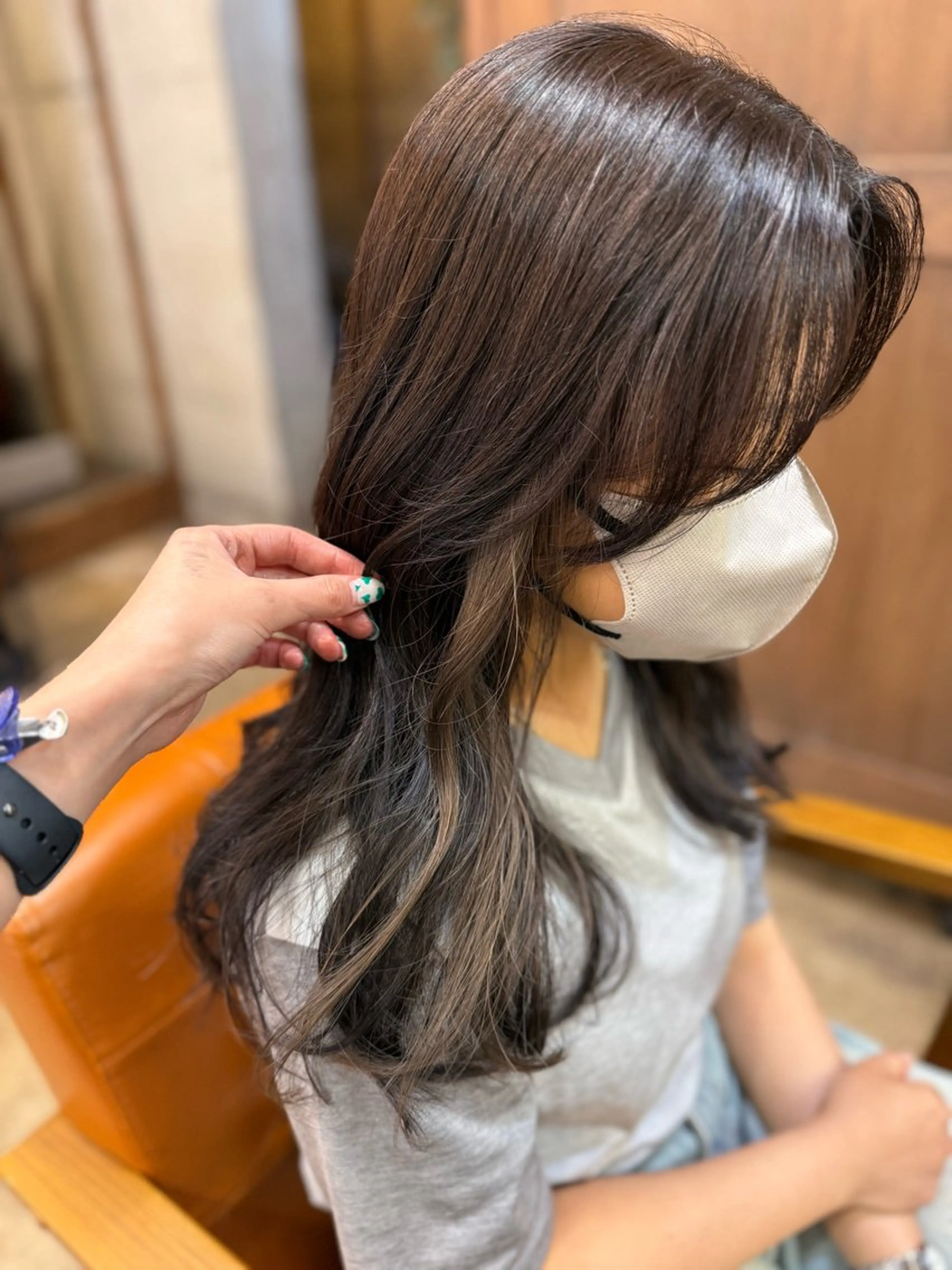 セミロング カラー イヤリングカラー ヘアカラー トリートメント Cadre新小岩🫧 栗原葵のヘアスタイル