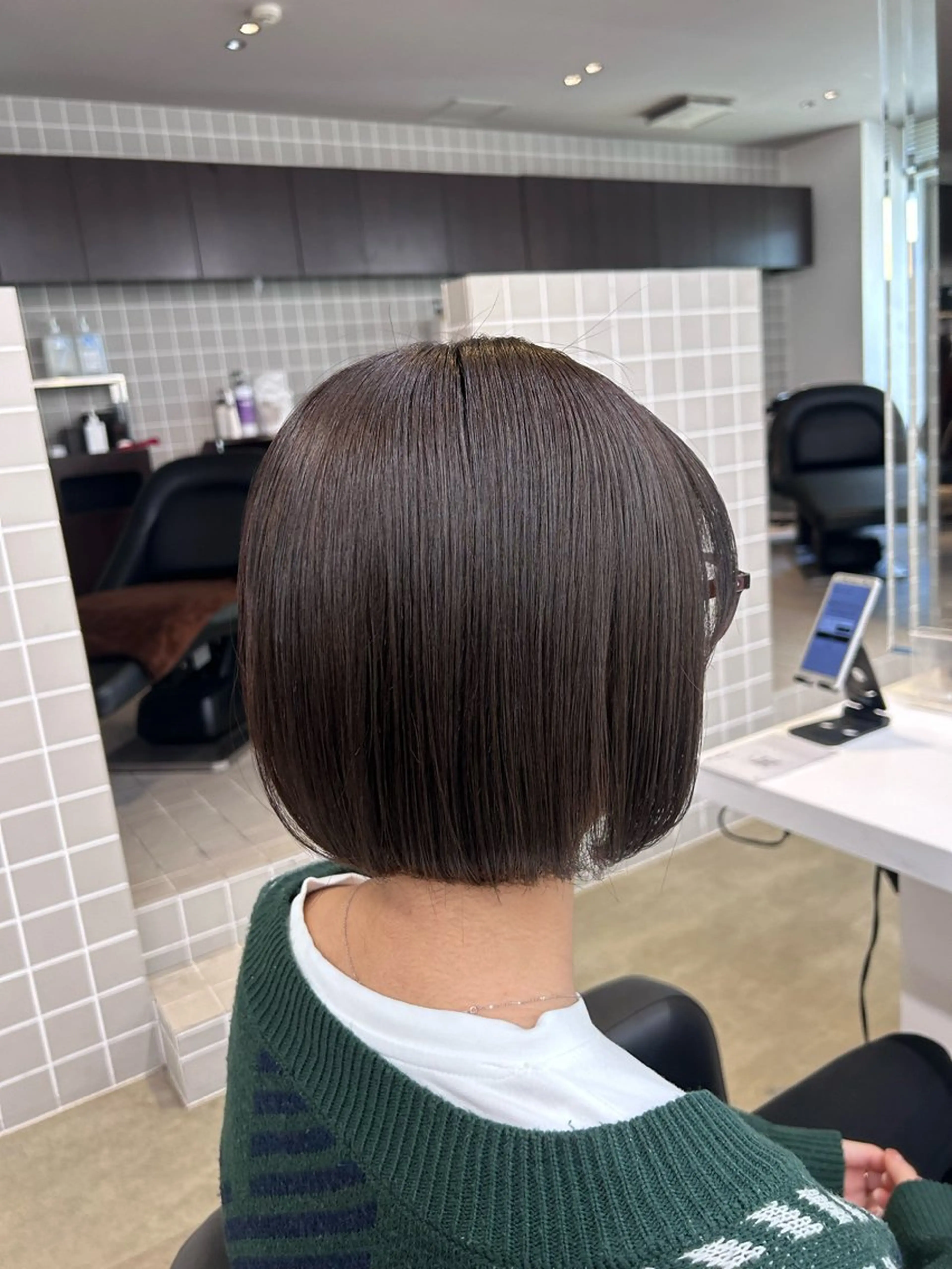 ミディアム カラー パーマ ヘアアレンジ メンズ キッズ カット ヘアカラー トリートメント ヘアセット ブリーチなしカラー/ ブラウン/レイヤーのヘアスタイル