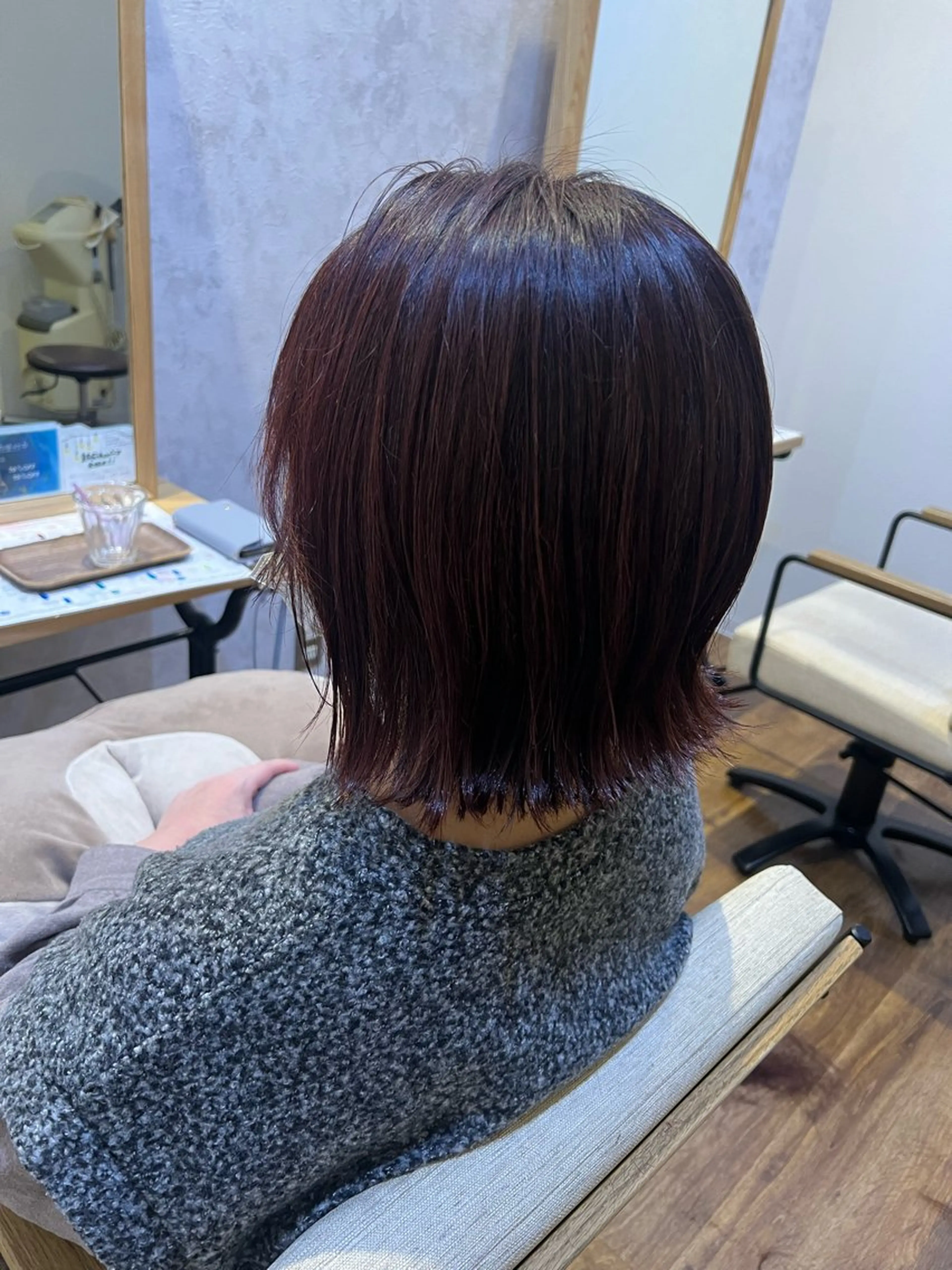 ミディアム カラー 三條場 彩夏のヘアスタイル