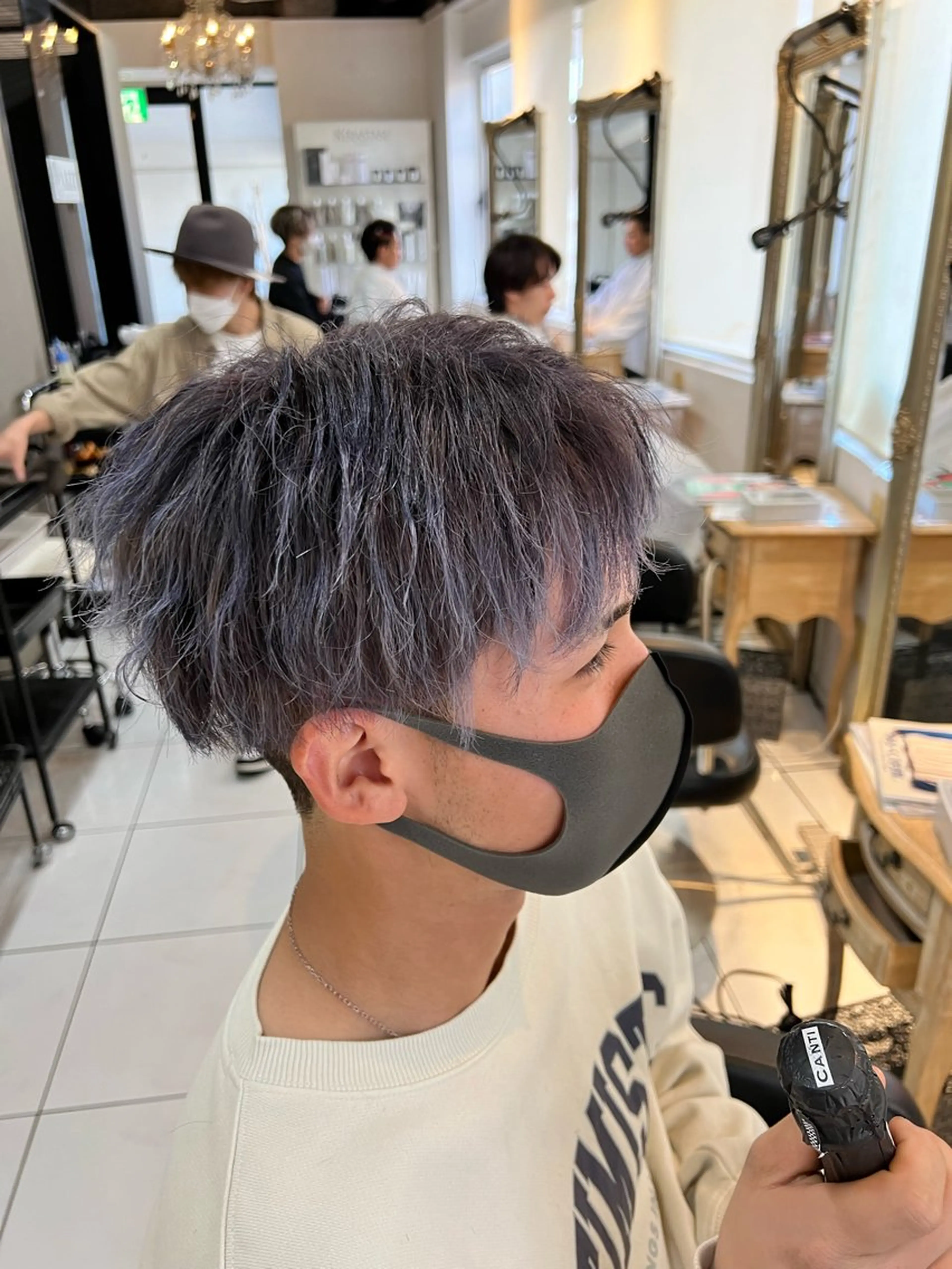 パーマ メンズ メンズブリーチ メンズハイライト メンズメッシュ メンズパーマ パーマ特化美容師 茂木広幸のヘアスタイル