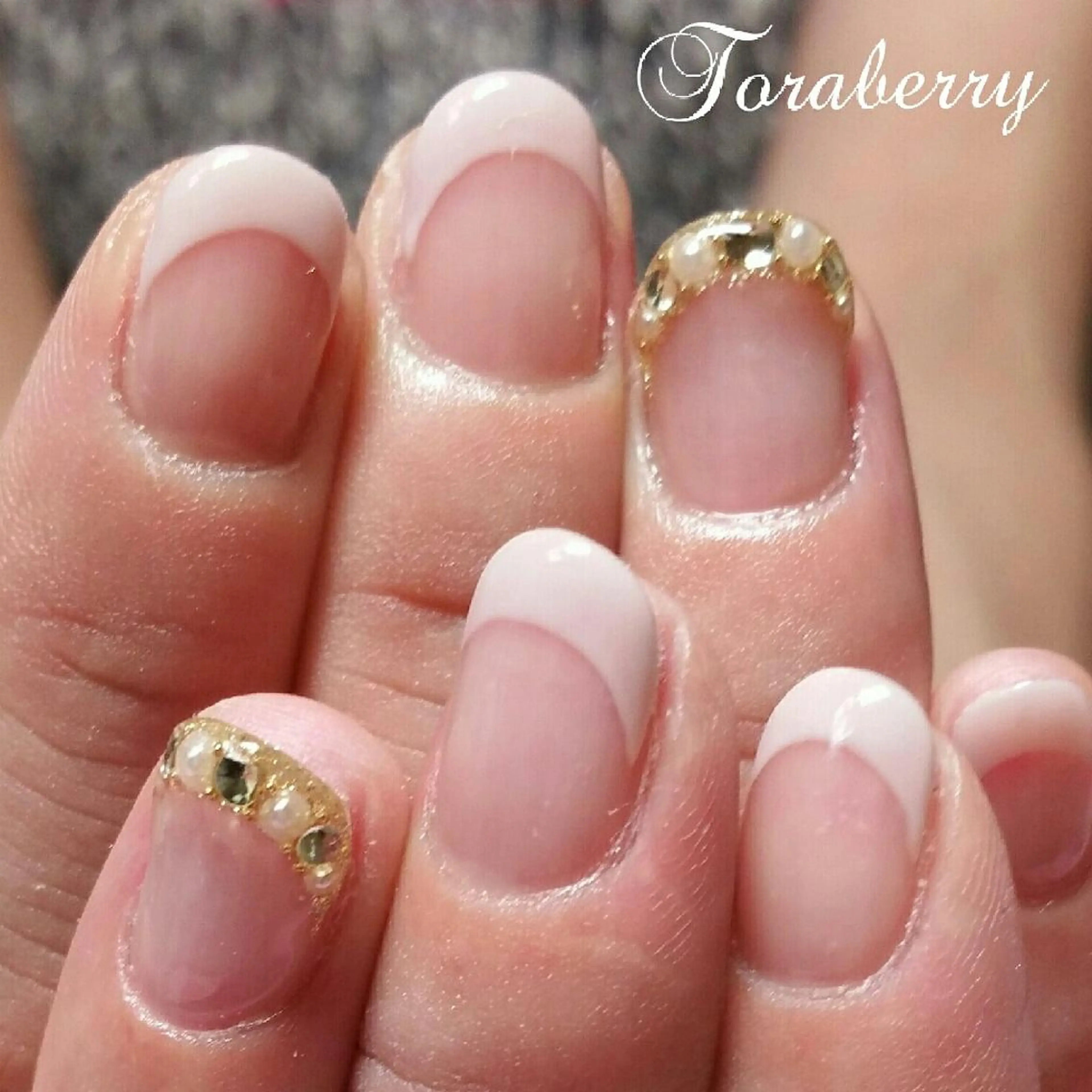 ネイル フレンチネイル ネイリスト なつみのネイルデザイン