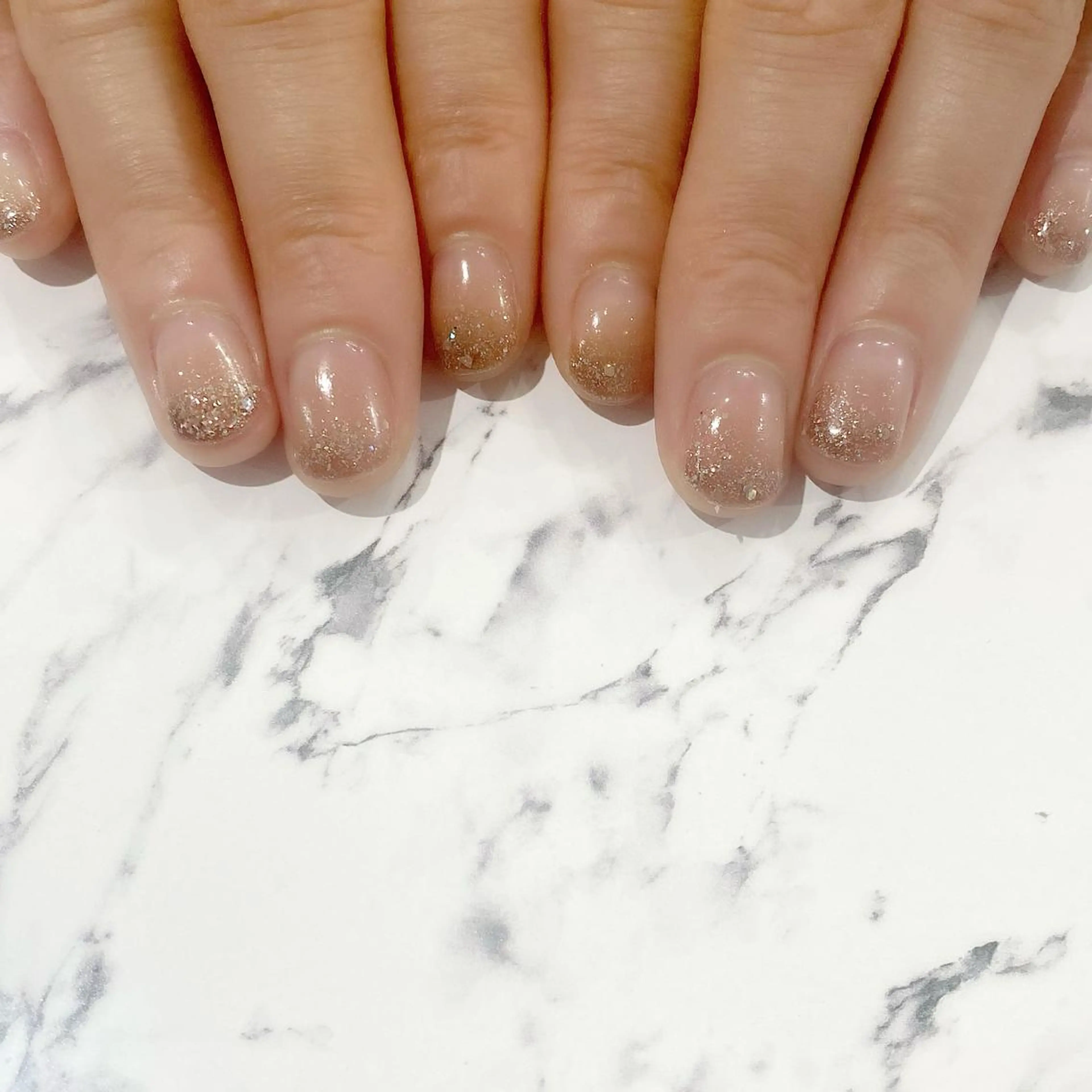 ショート カラー パーマ ヘアアレンジ メンズ キッズ ネイル マツエク・マツパ アイブロウ ブラウンカラー グラデーションカラー カラーマツエク ブラウン グラデーション ハンドネイル Salon Kのネイルデザイン