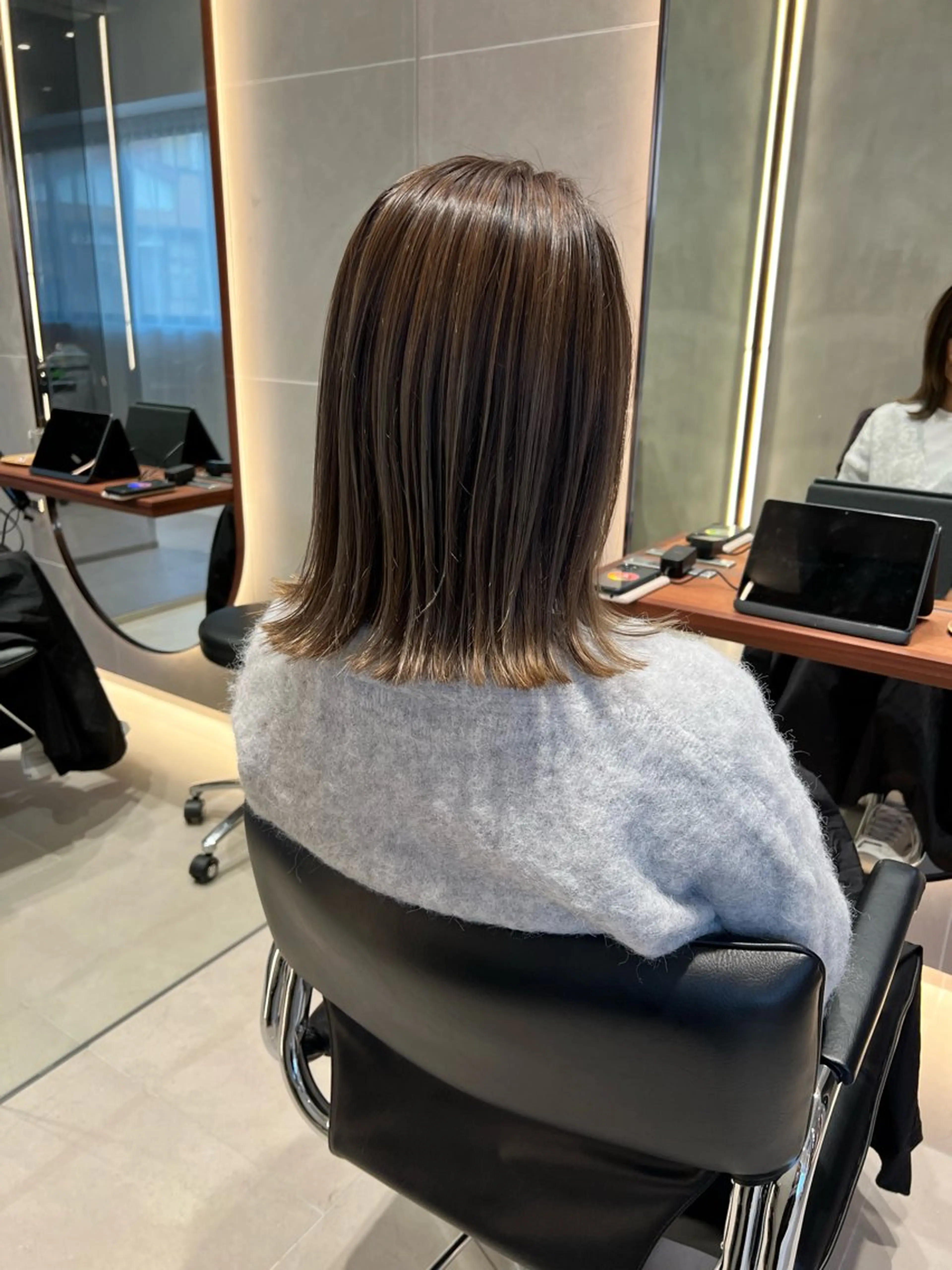 ミディアム レイヤーカット ダブルカラー 透明感カラー/タイラのヘアスタイル