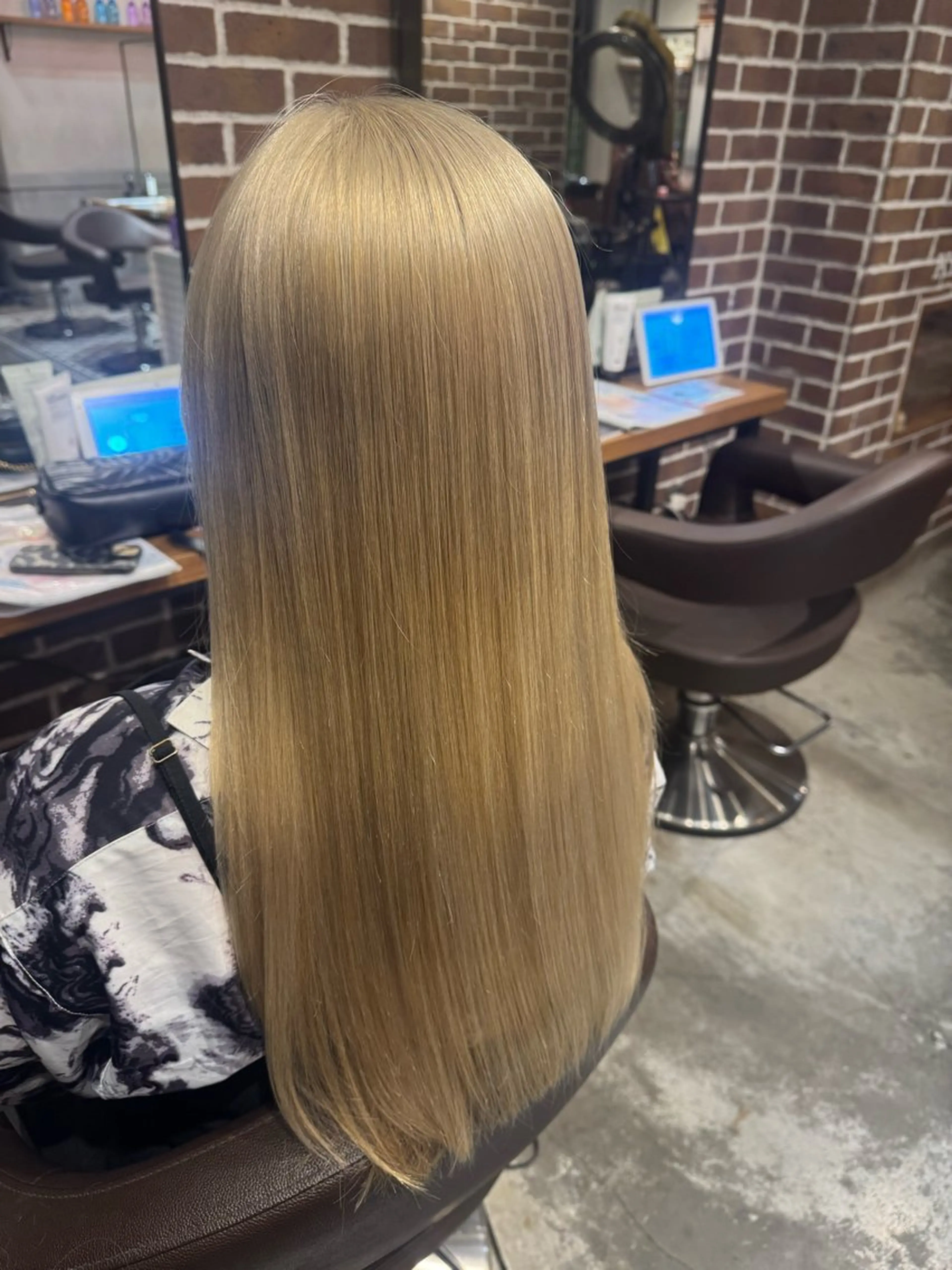 カラー ヘアカラー トリートメント 🦋店長🦋 ほんさわ みずきのヘアスタイル